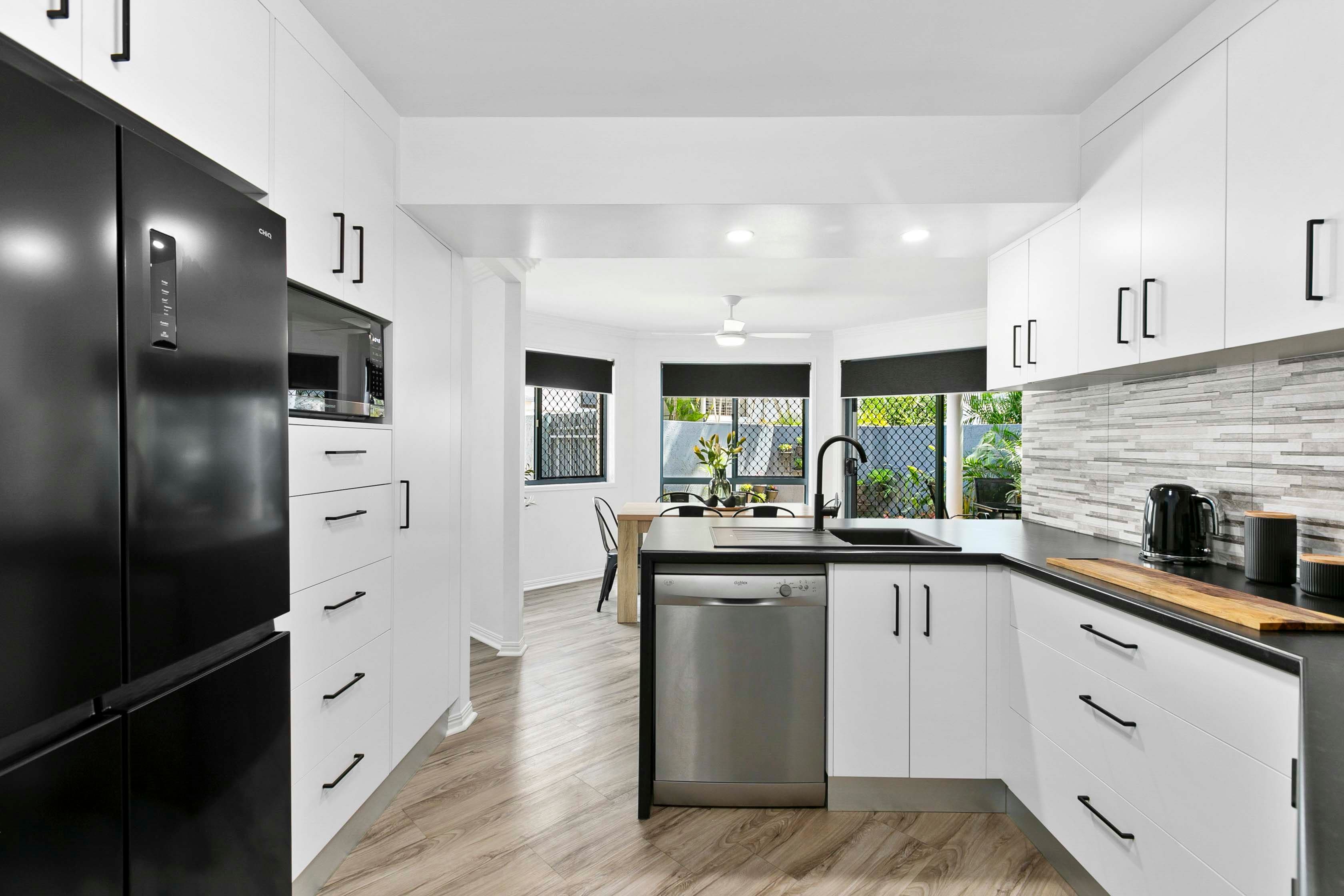 33 Elizabeth Street, Urangan QLD 4655, Urangan - Thumbnail 4