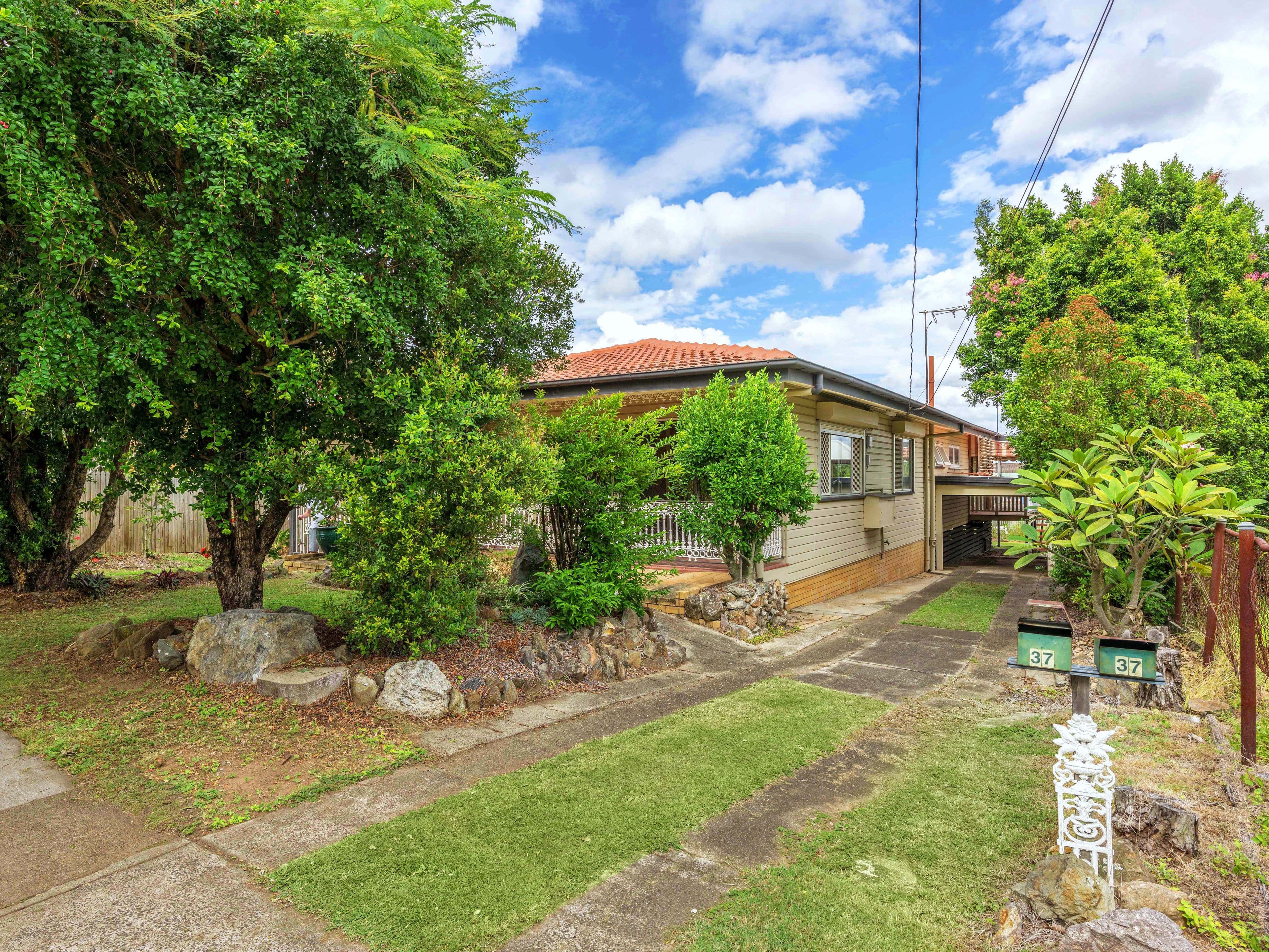 37 Manson Road, Hendra QLD 4011, Hendra - Thumbnail 2