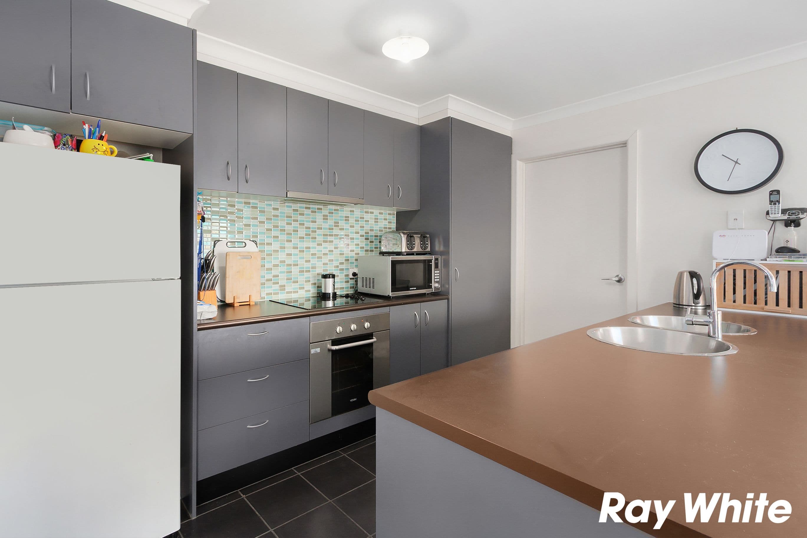 31 Springwater Drive, Drouin VIC 3818, Drouin - Thumbnail 4