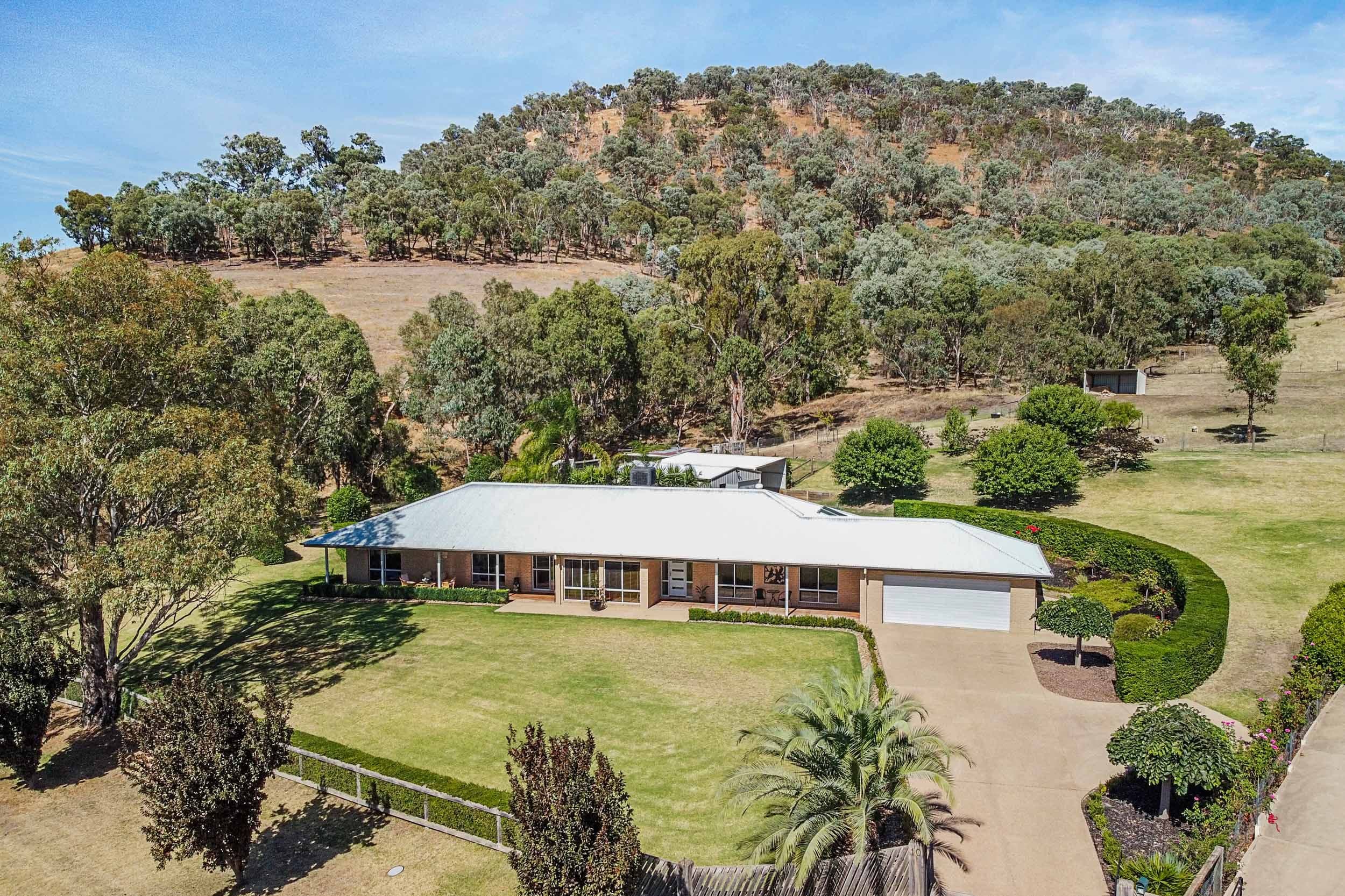 10 Kingswood Way, West Wodonga VIC 3690, West Wodonga - Image 1