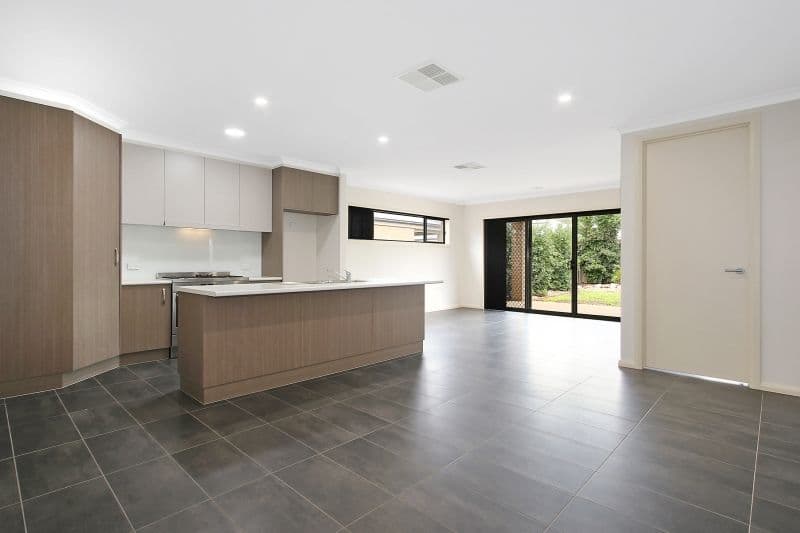 24 Ruthven Circuit, Wodonga VIC 3690, Wodonga - Thumbnail 4