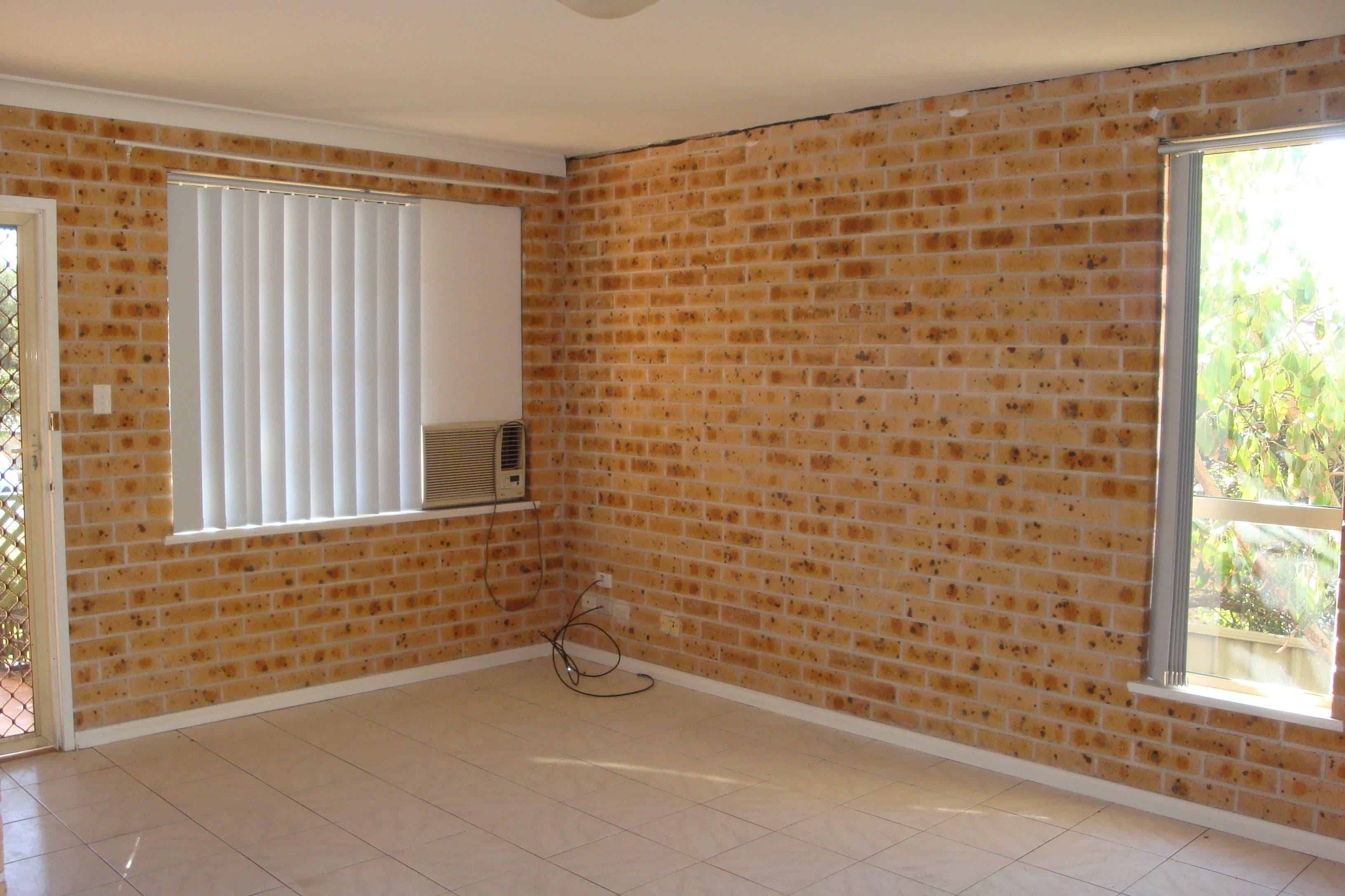11 Hollydene Crescent, Edensor Park NSW 2176, Edensor Park - Thumbnail 5