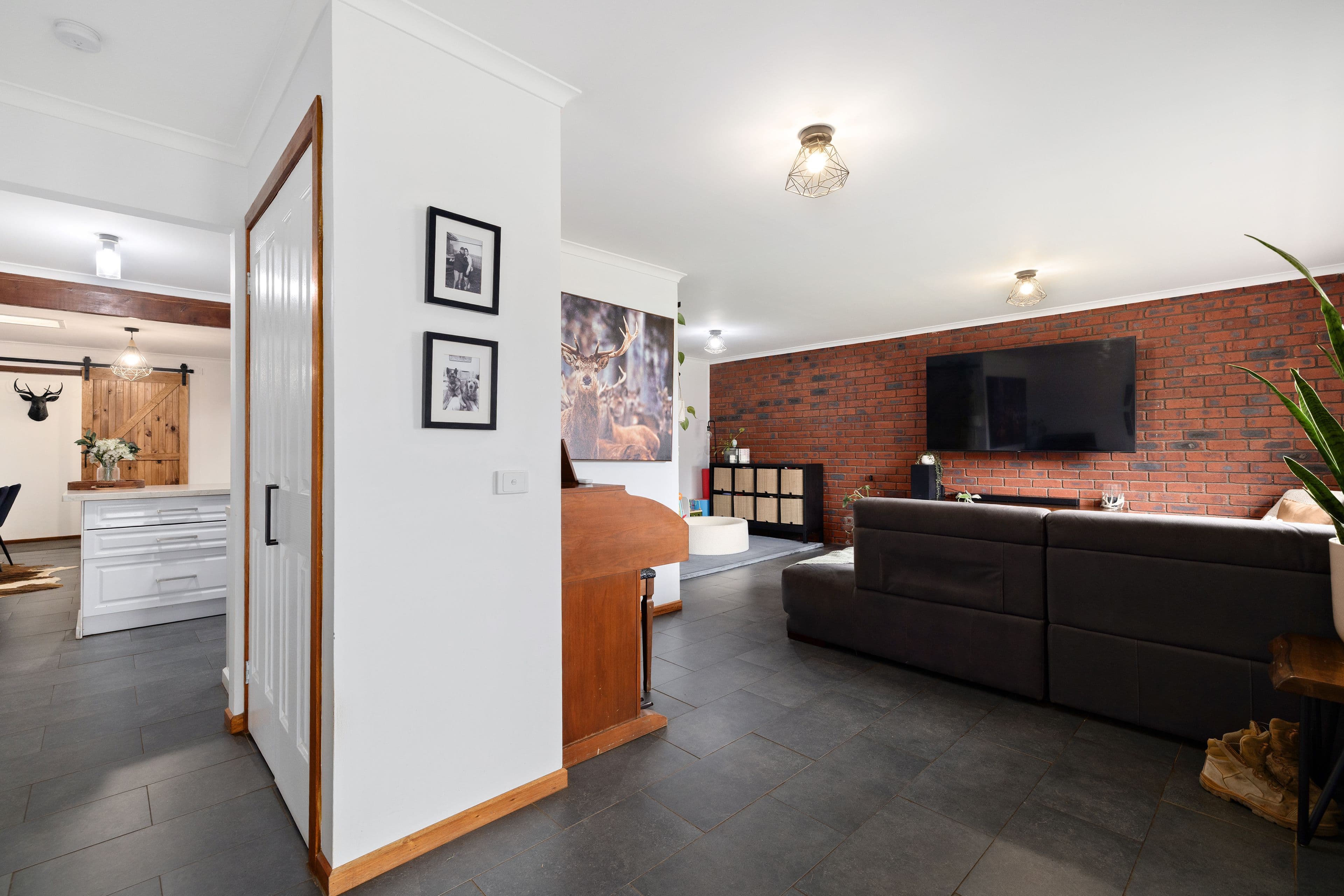 3 Draytons Place, Wyndham Vale VIC 3024, Wyndham Vale - Thumbnail 3