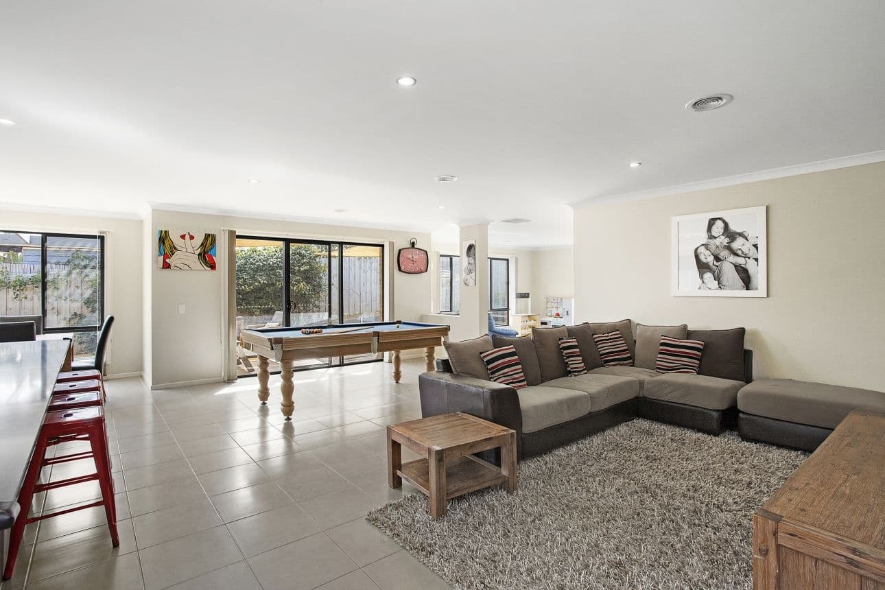 20 Aitkenside Avenue, Highton VIC 3216, Highton - Thumbnail 2