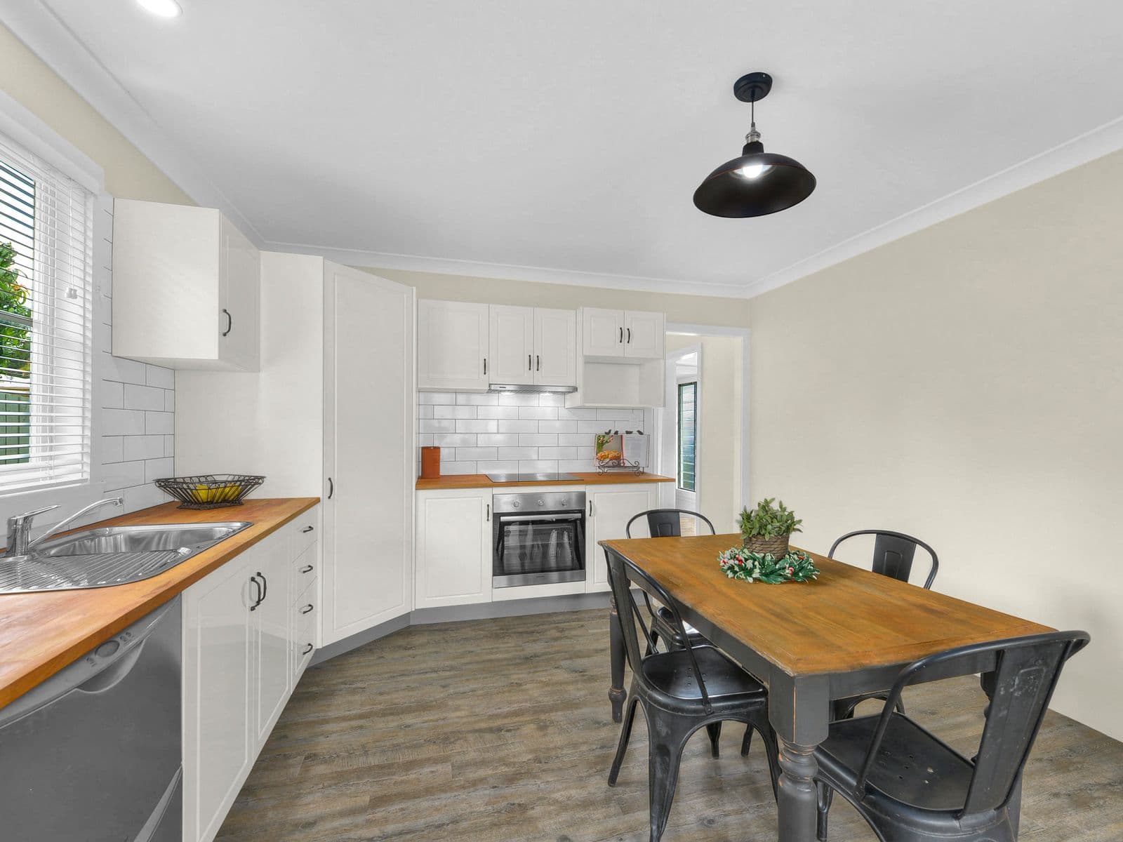 40 Patricks Road, Arana Hills QLD 4054, Arana Hills - Thumbnail 2