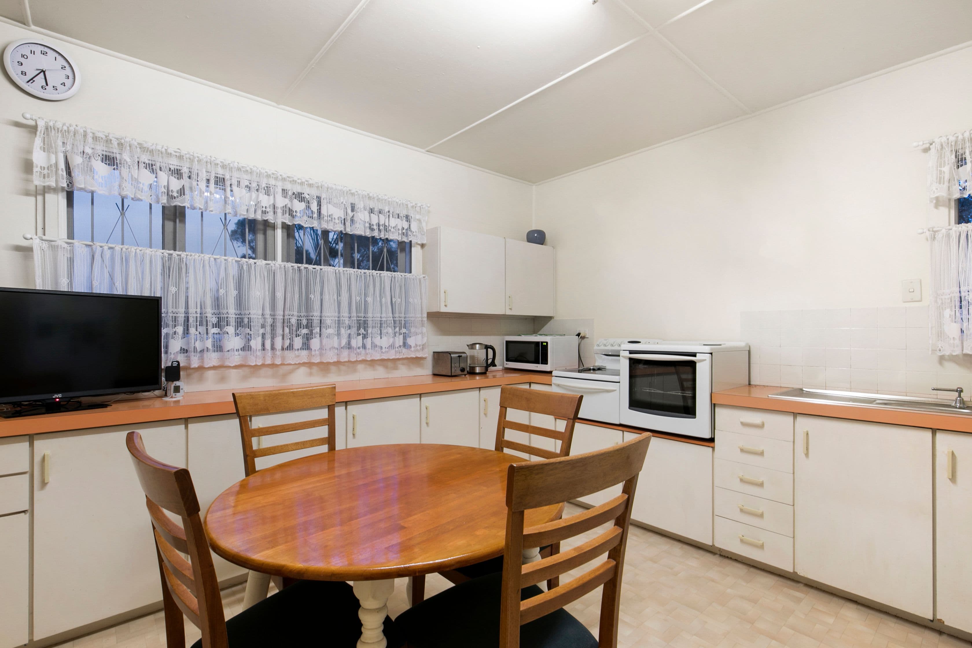 80 Tranters Avenue, Camp Hill QLD 4152, Camp Hill - Thumbnail 6