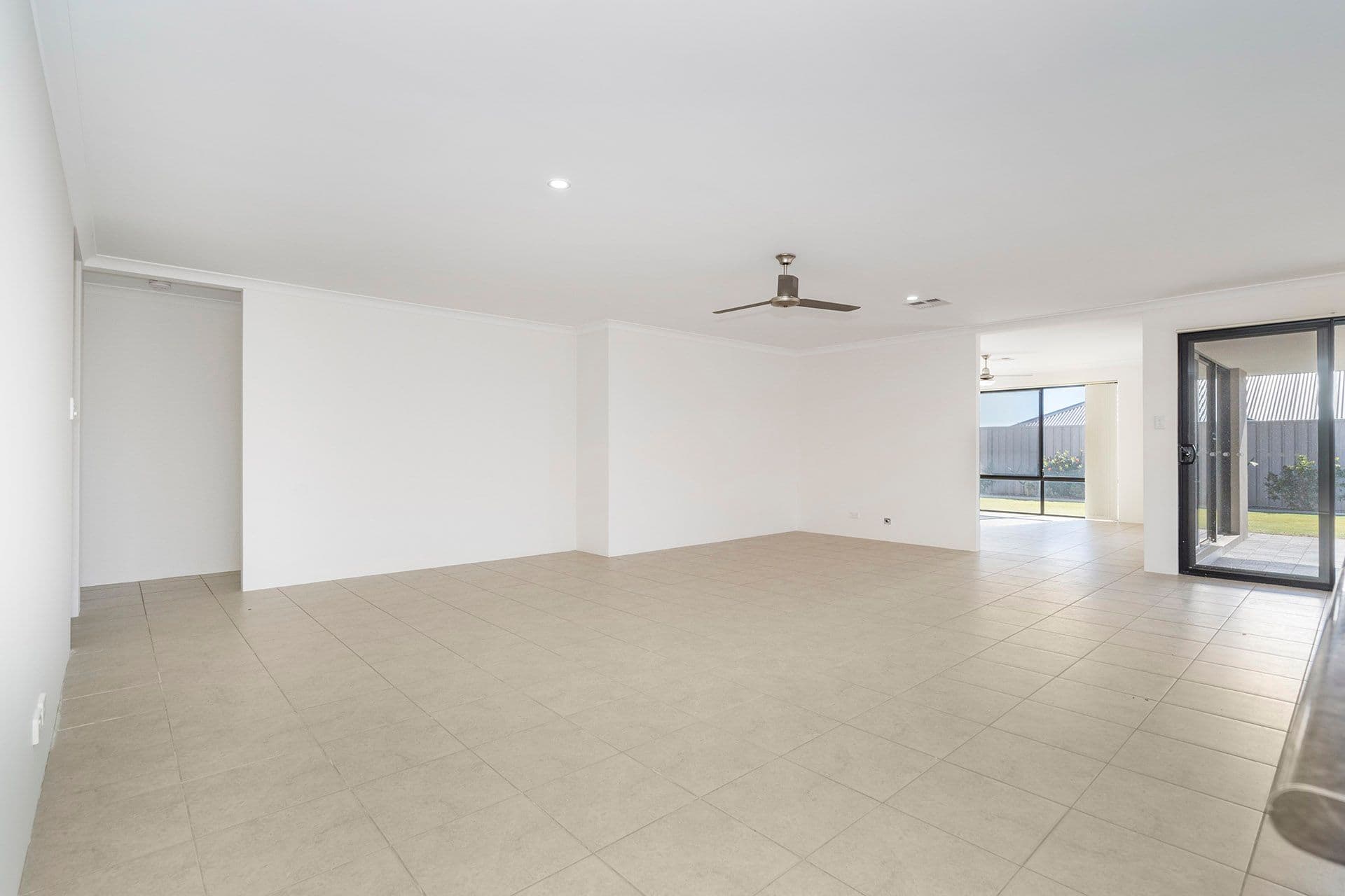8 Alera Entrance, Wandina WA 6530, Wandina - Thumbnail 8