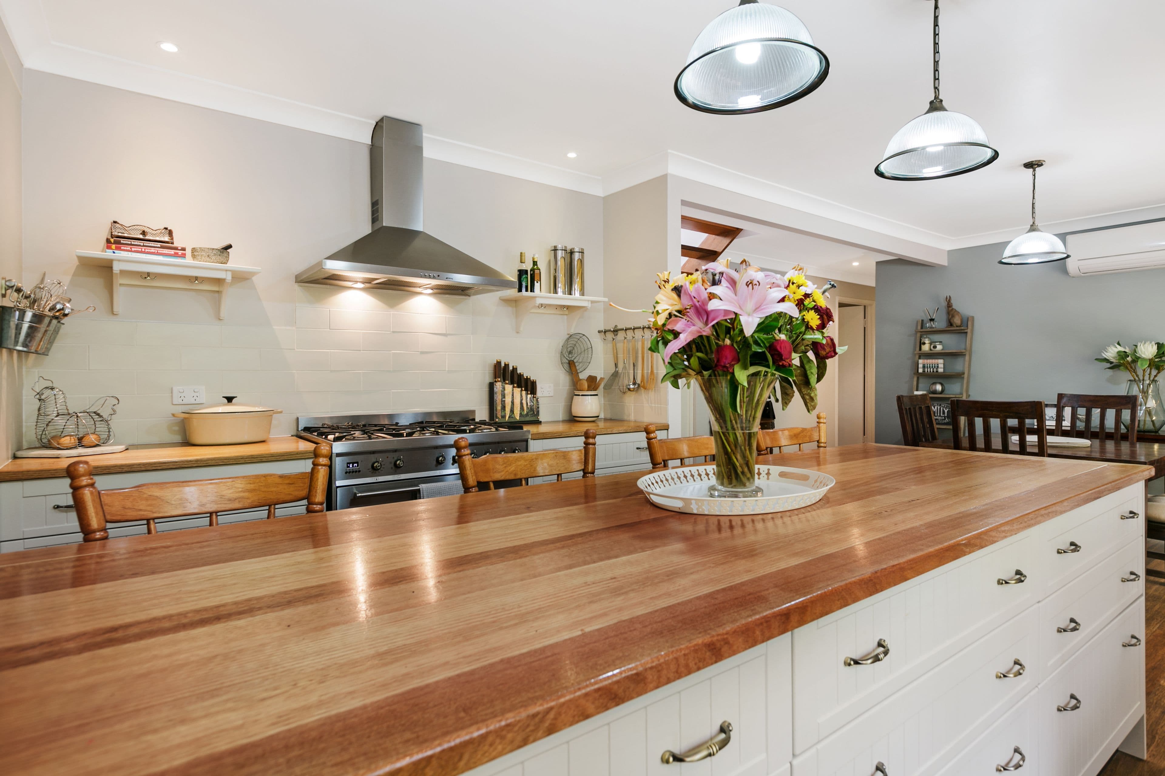18 Milford Court, Eatons Hill QLD 4037, Eatons Hill - Thumbnail 2