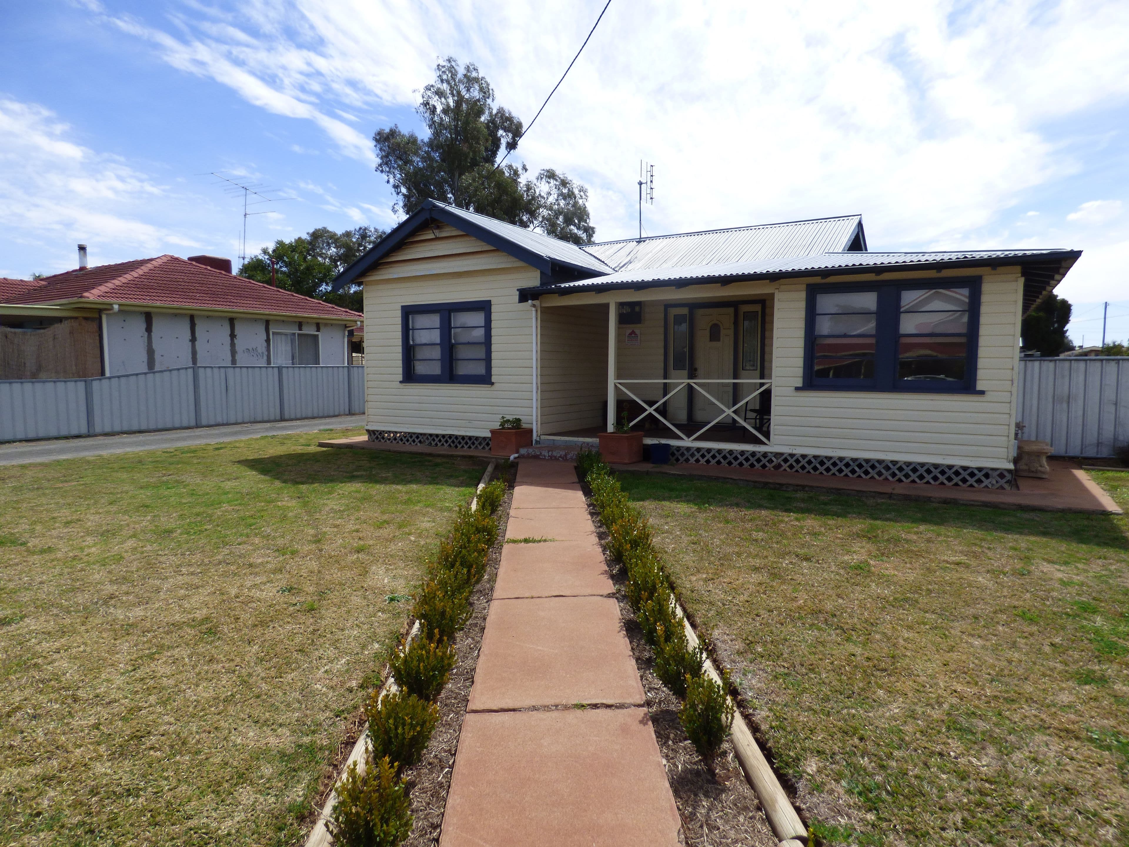 11 Thomson Street, Forbes - Thumbnail 2