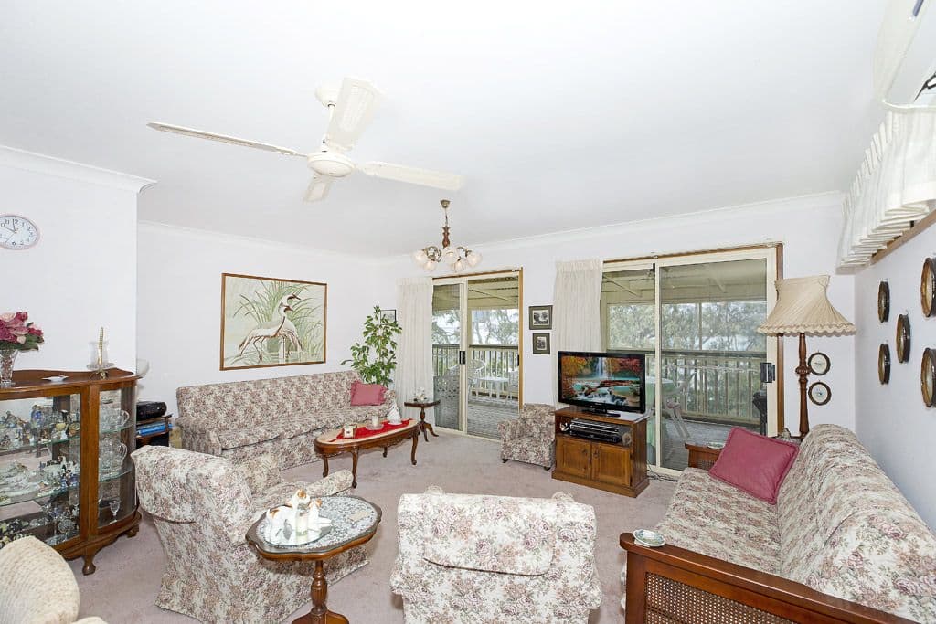 74 Alexander Parade, Arcadia Vale - Thumbnail 5