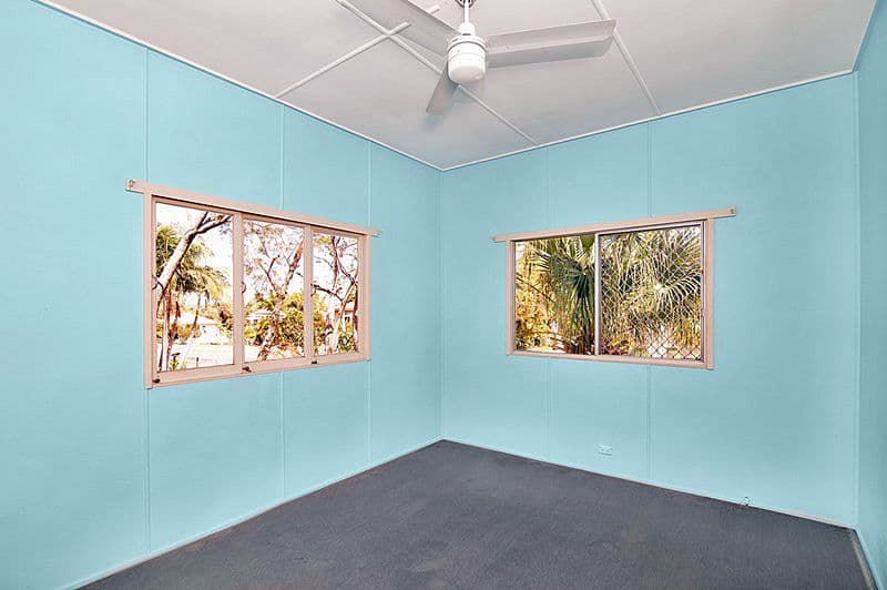 2 Russell Street, Silkstone QLD 4304, Silkstone - Thumbnail 6