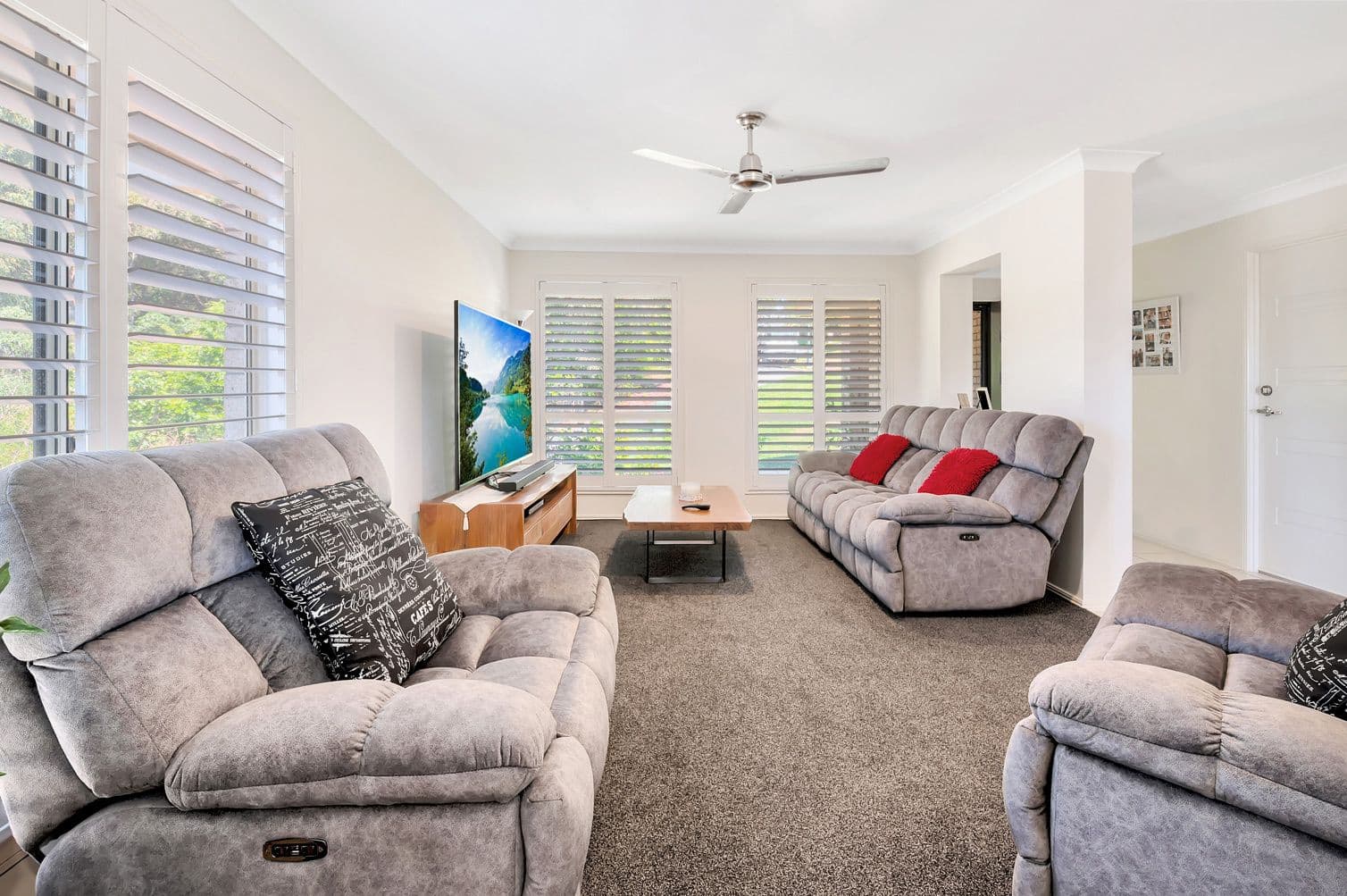 16 Denise Drive, Upper Coomera QLD 4209, Upper Coomera - Thumbnail 2