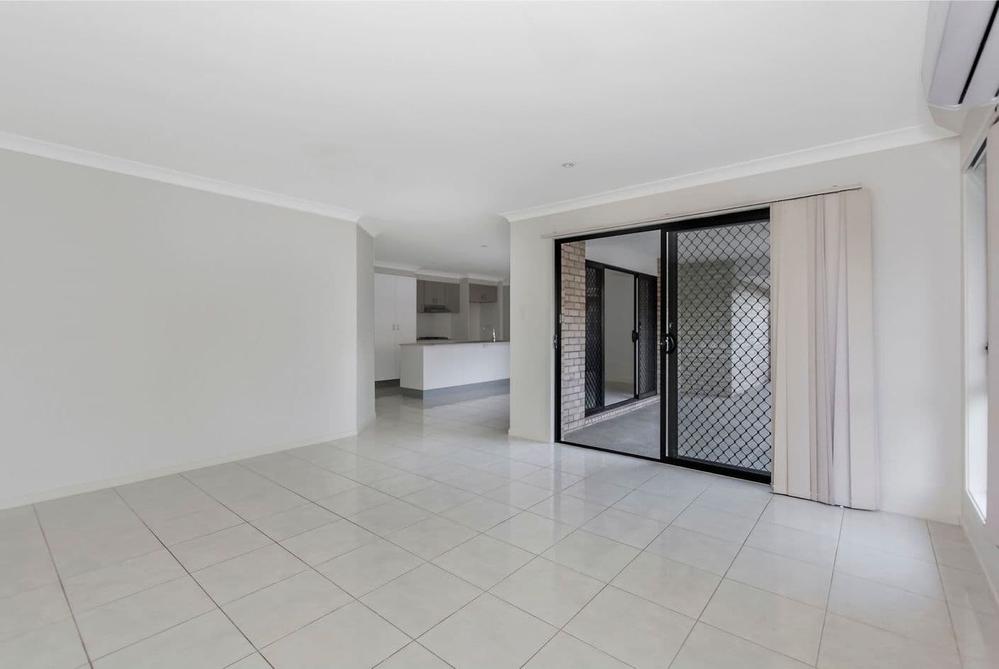 11 Cessna Street, Upper Coomera QLD 4209, Upper Coomera - Thumbnail 8