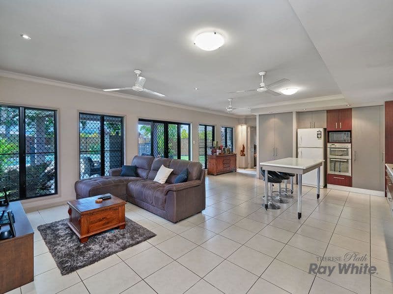11 Cheyne Close, Bentley Park QLD 4869, Bentley Park - Thumbnail 7