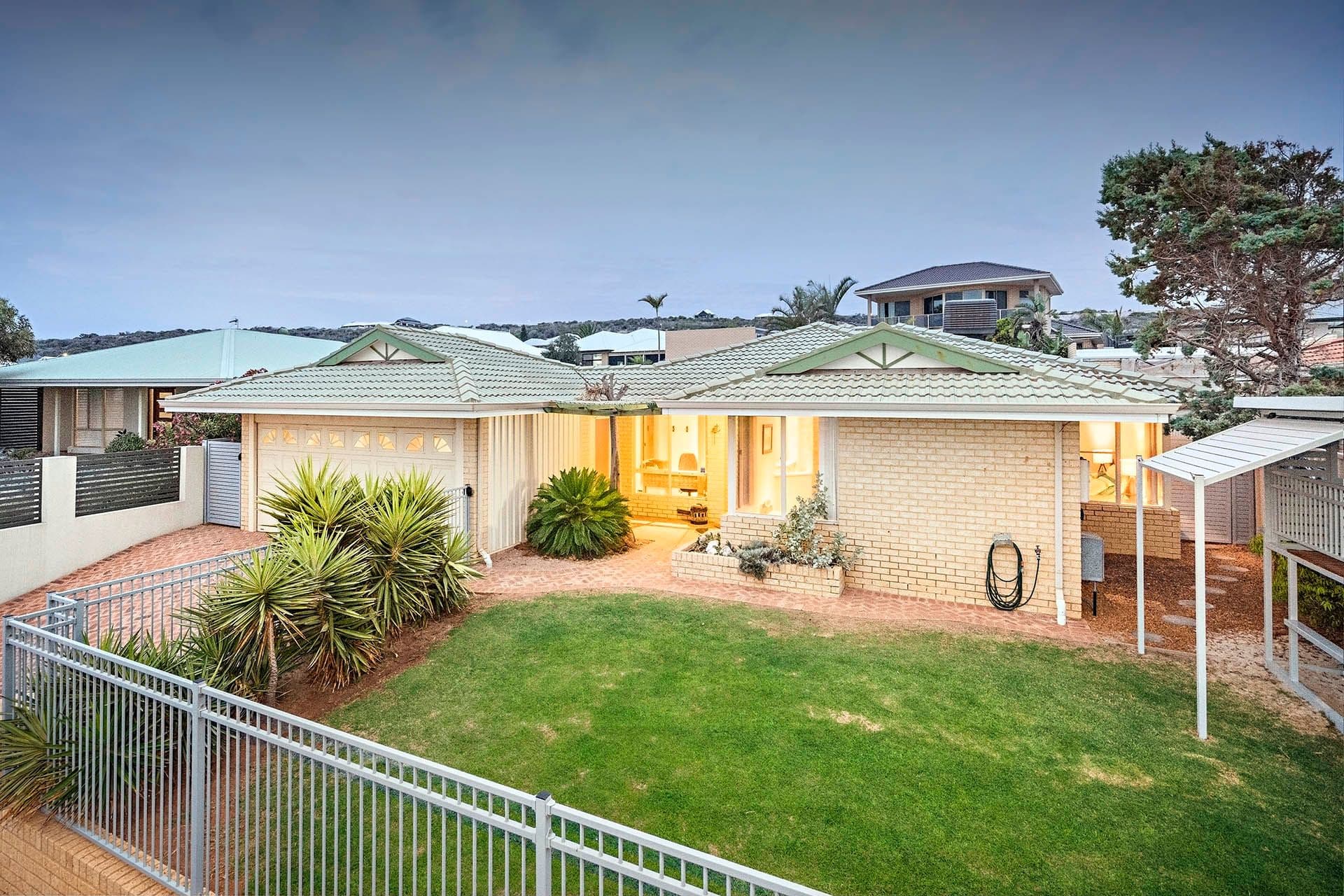 4 Onedin Court, Wandina WA 6530, Wandina - Thumbnail 2