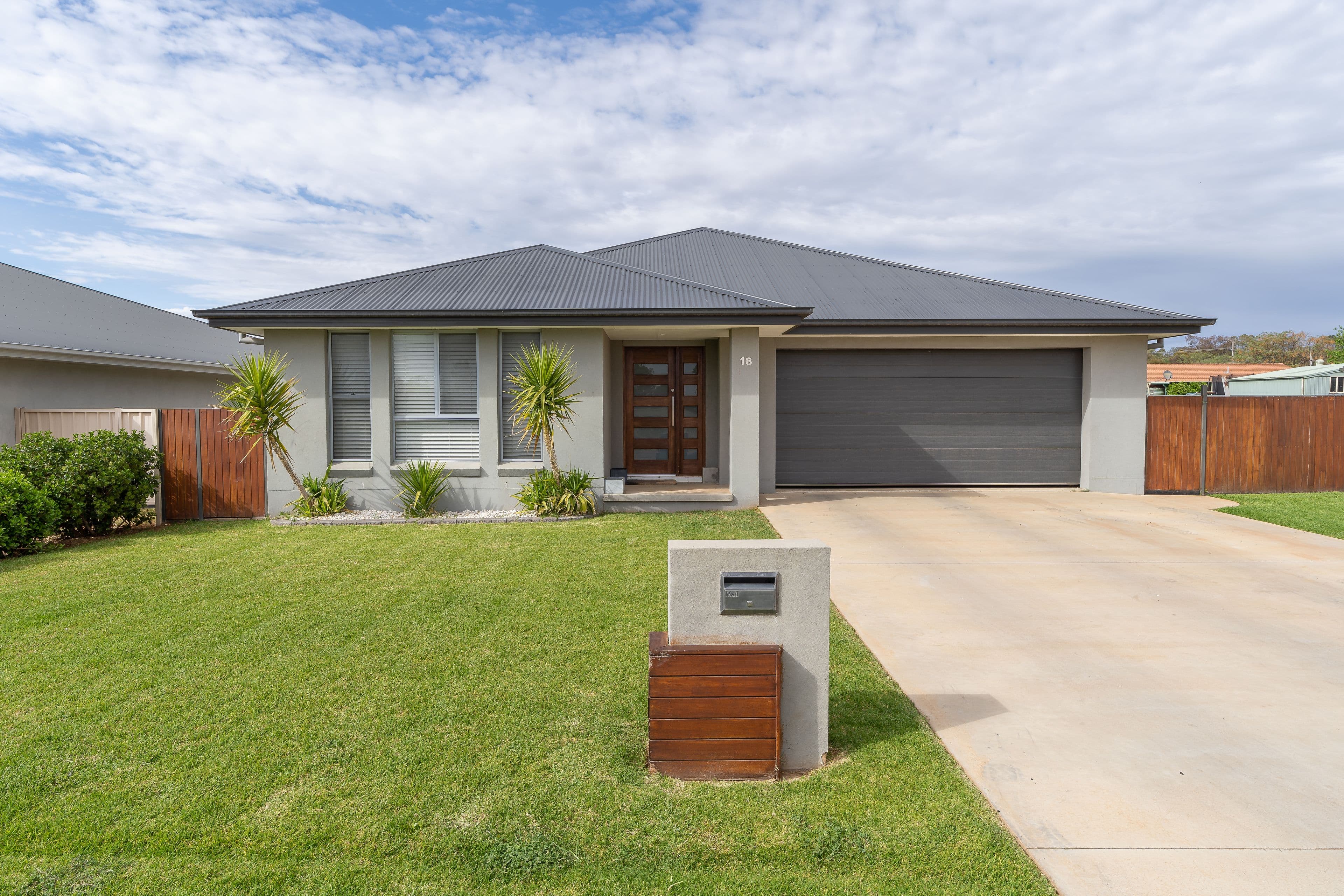 18 Mirage Drive, Cowra - Image 1