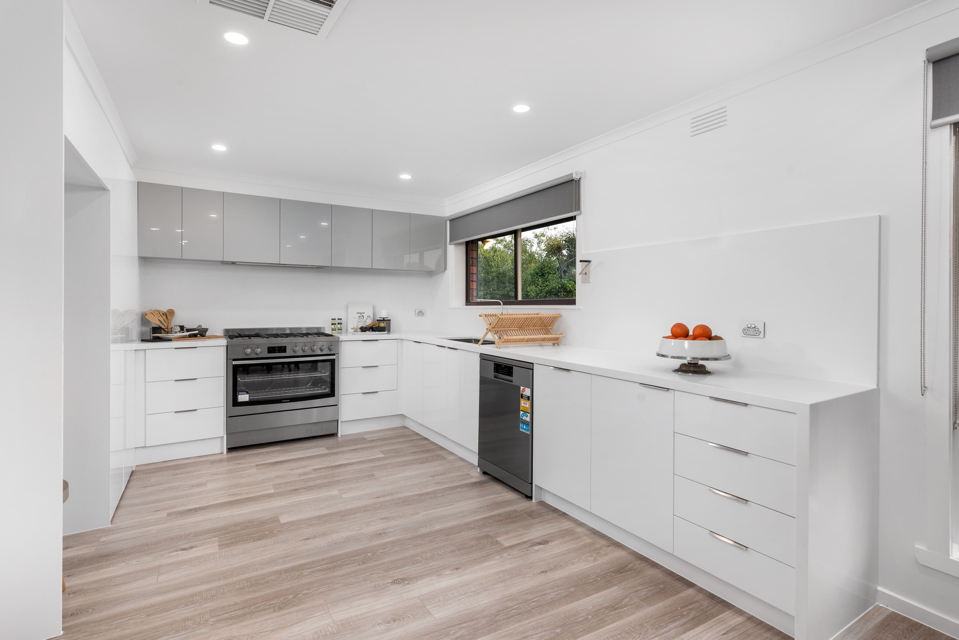 10 Apsley Court, Mill Park VIC 3082, Mill Park - Image 1