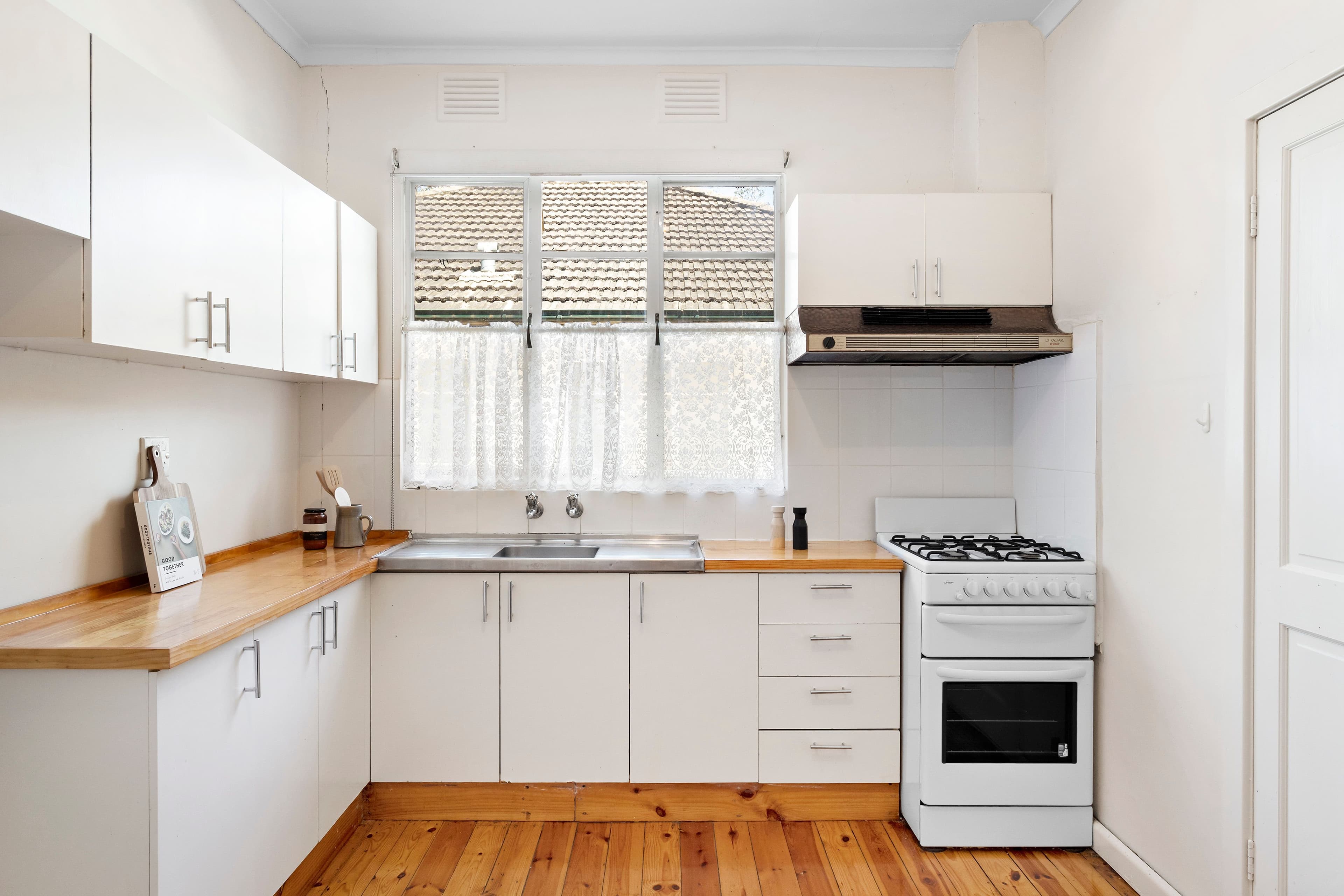 15 Woonah Street, Chadstone VIC 3148, Chadstone - Thumbnail 4