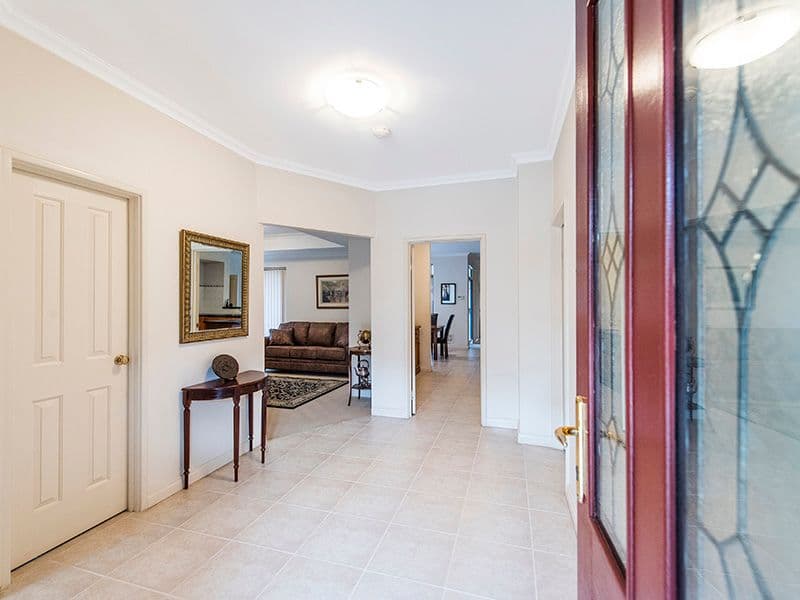 9 Lancelot Green, Wattle Grove WA 6107, Wattle Grove - Thumbnail 4