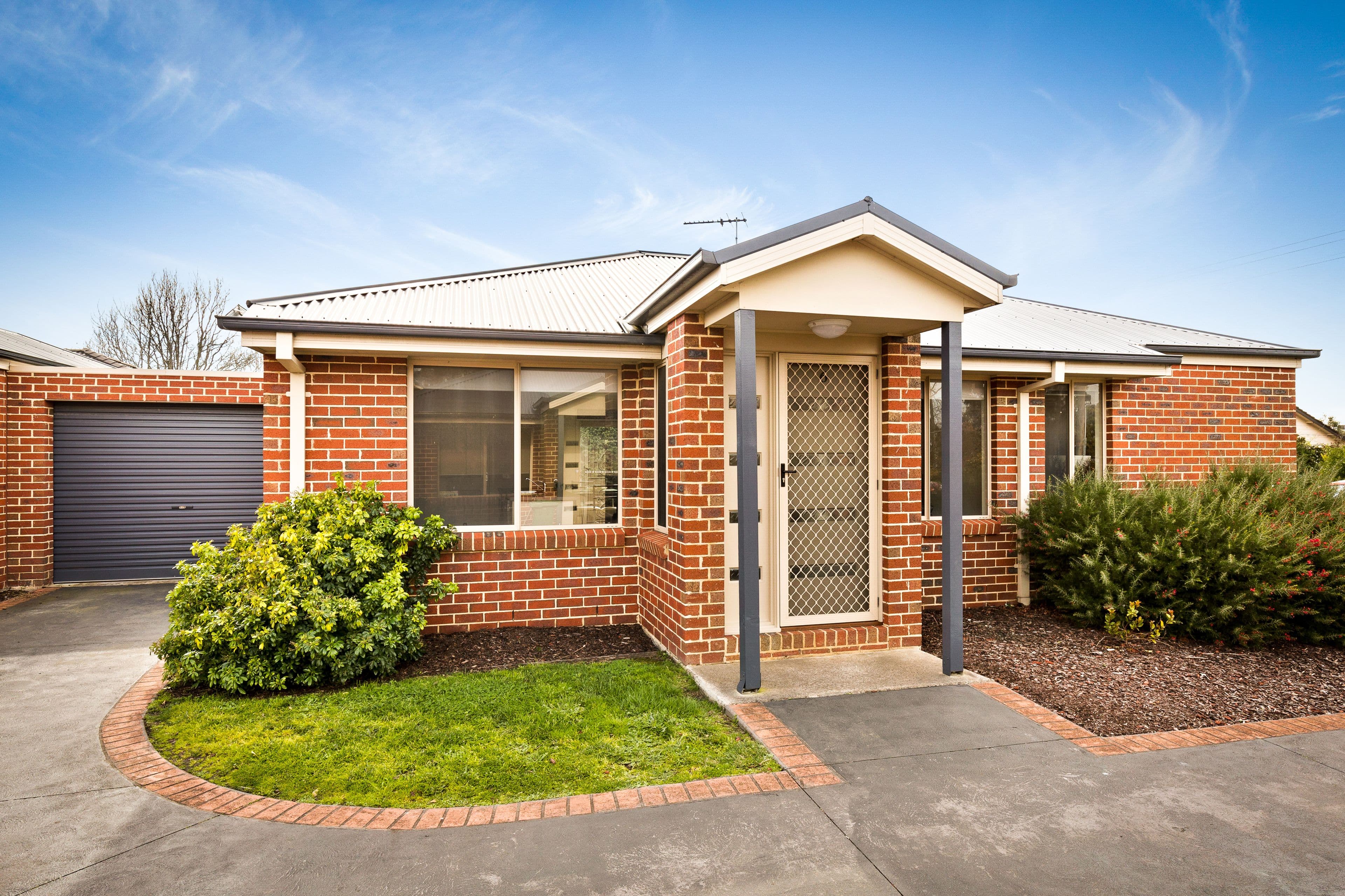 31 Rogers Street, Pakenham VIC 3810, Pakenham - Image 1