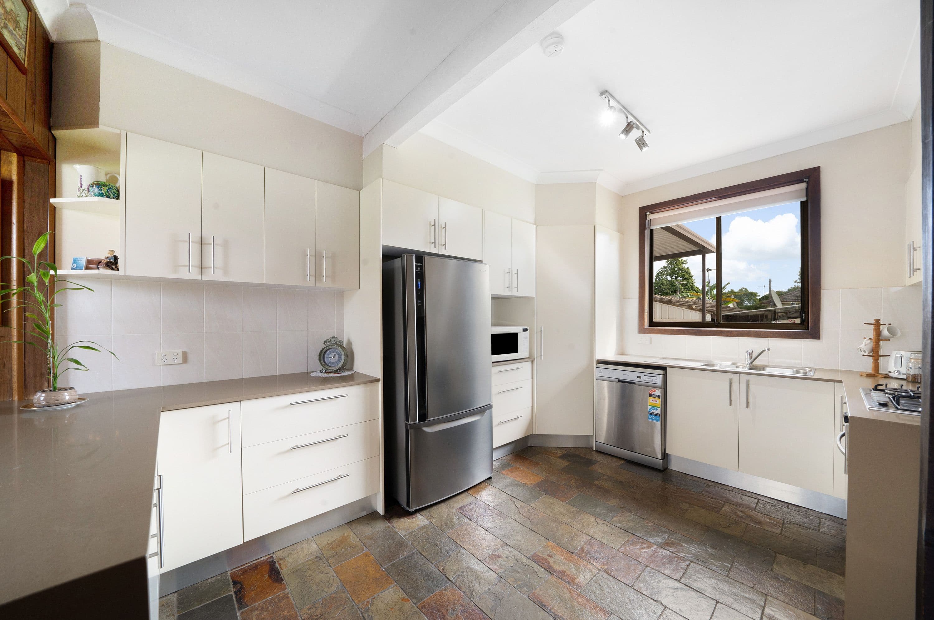 10 Adams Crescent, St Marys NSW 2760, St Marys - Thumbnail 5