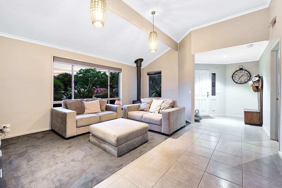 2 Tad Court, Cranbourne North VIC 3977, Cranbourne North - Thumbnail 3