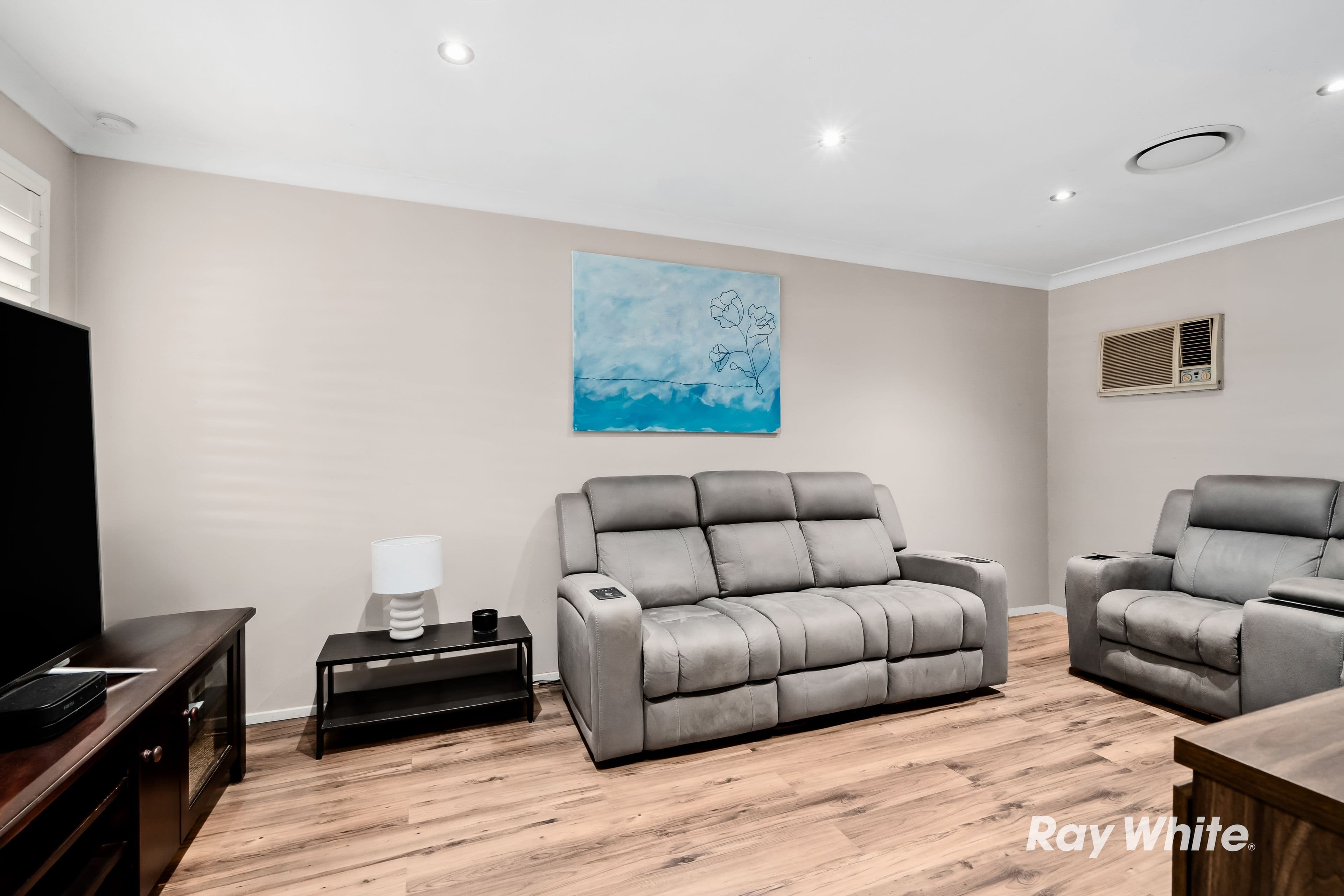 21 Narrabri Street, Quakers Hill NSW 2763, Quakers Hill - Thumbnail 2