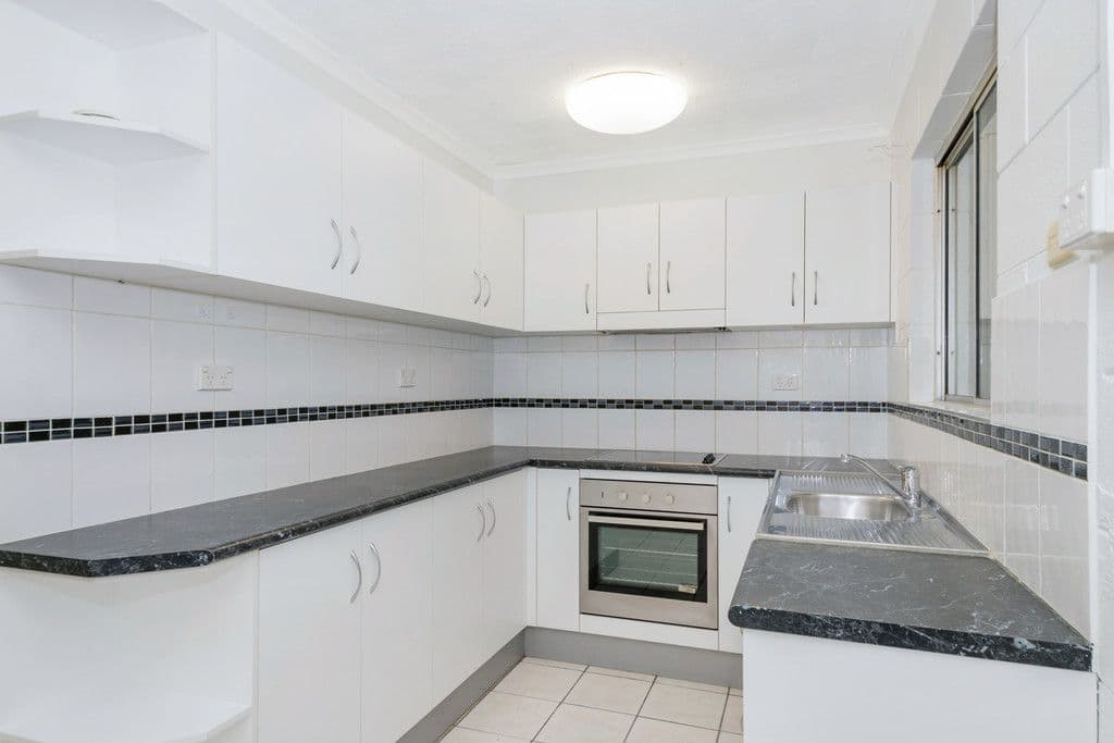 7 Heron Court, Mount Louisa QLD 4814, Mount Louisa - Thumbnail 2