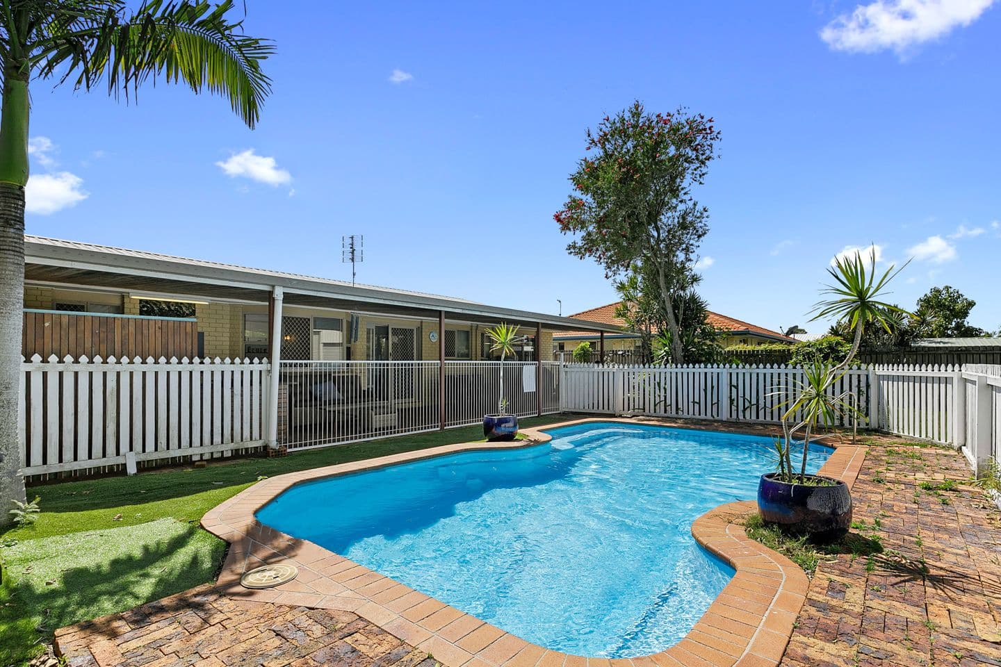 226 Dayman Street, Urangan QLD 4655, Urangan - Image 1