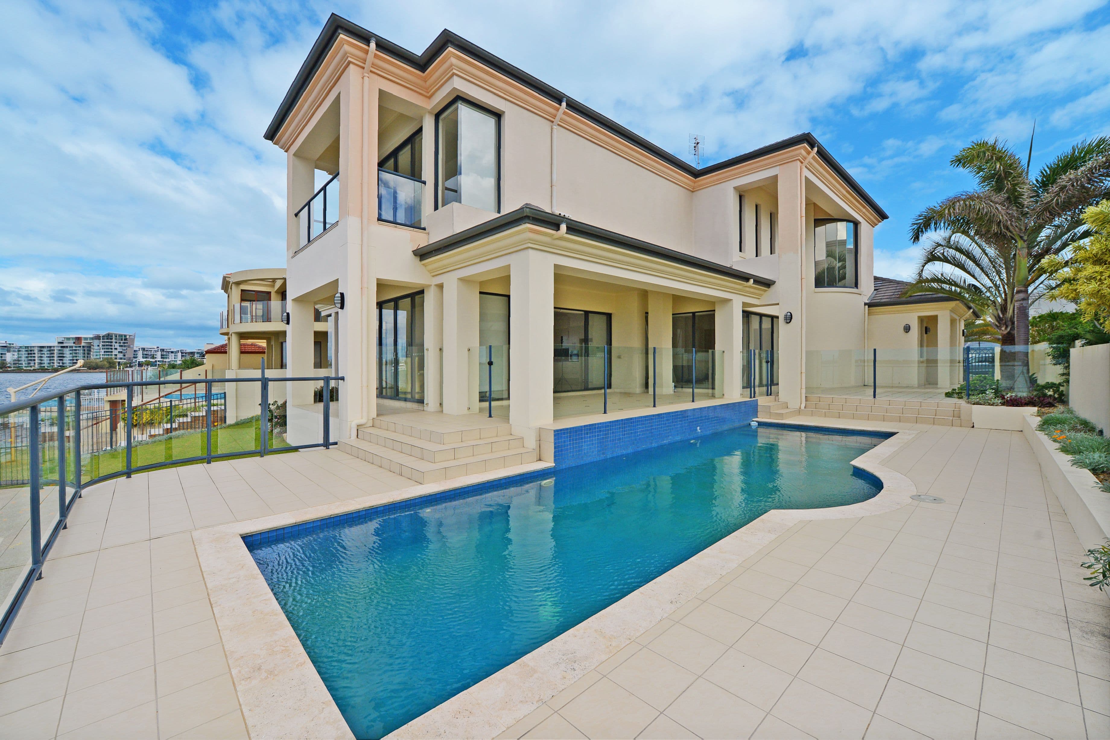 39 King Arthurs Court, Sovereign Islands QLD 4216, Sovereign Islands - Image 1