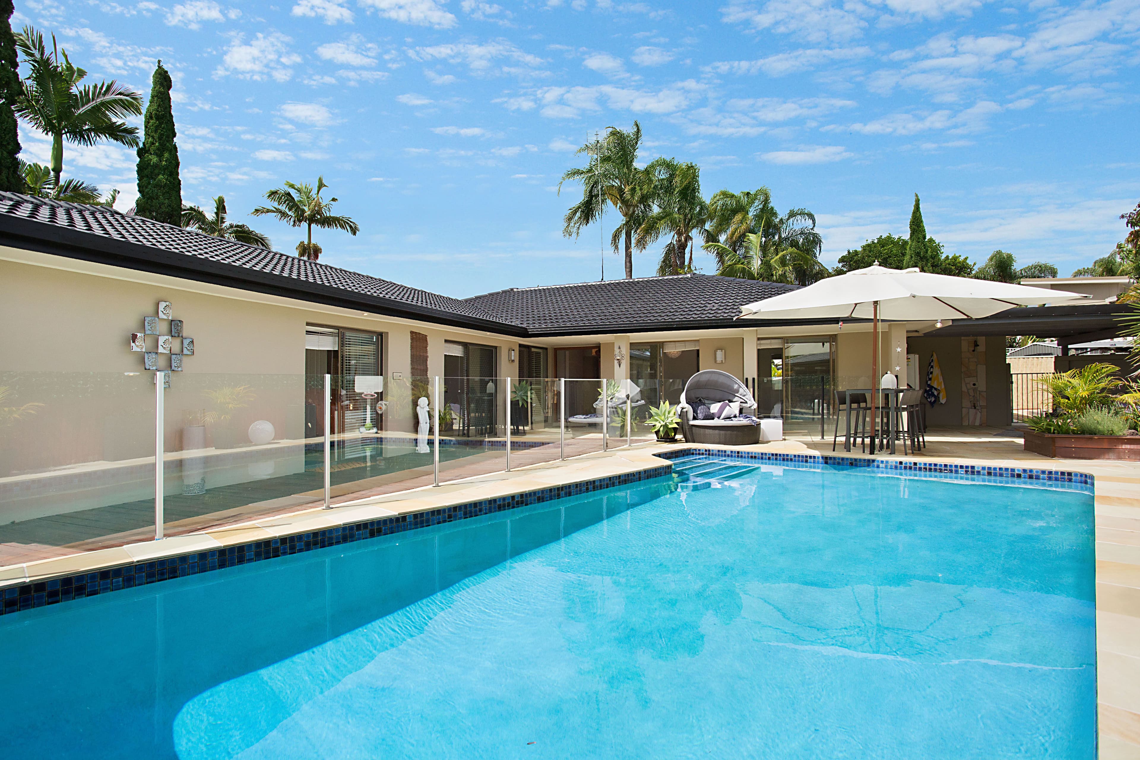 6 Tain Court, Sorrento QLD 4217, Sorrento - Image 1