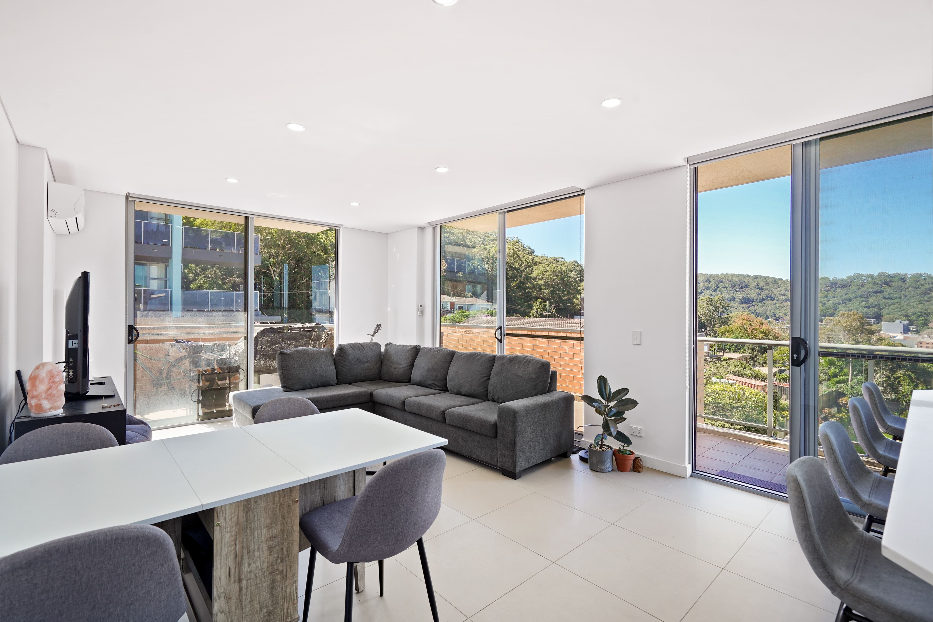 10-12 Batley Street, West Gosford NSW 2250, West Gosford - Thumbnail 4