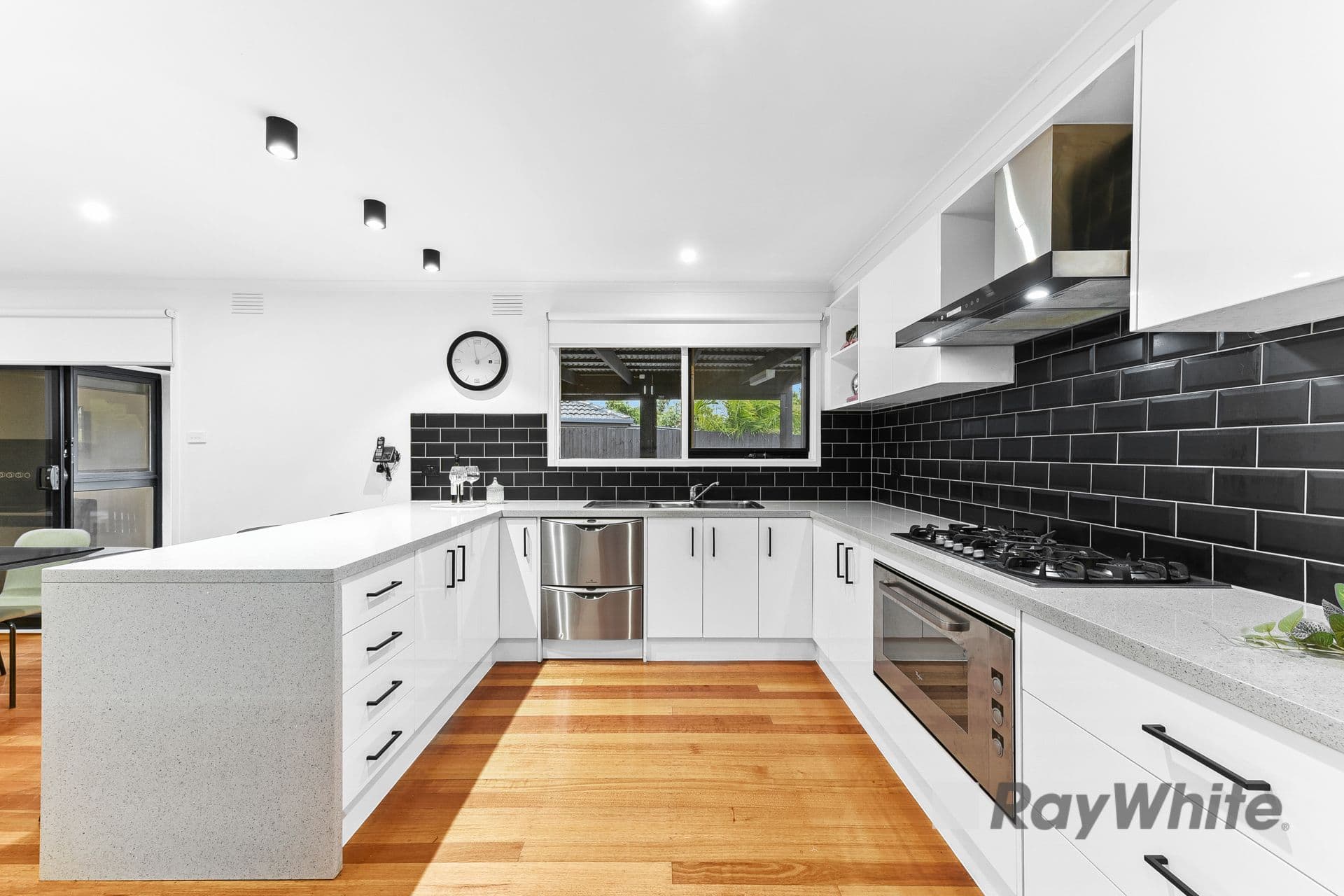 155 Rawdon Hill Drive, Dandenong North VIC 3175, Dandenong North - Thumbnail 8