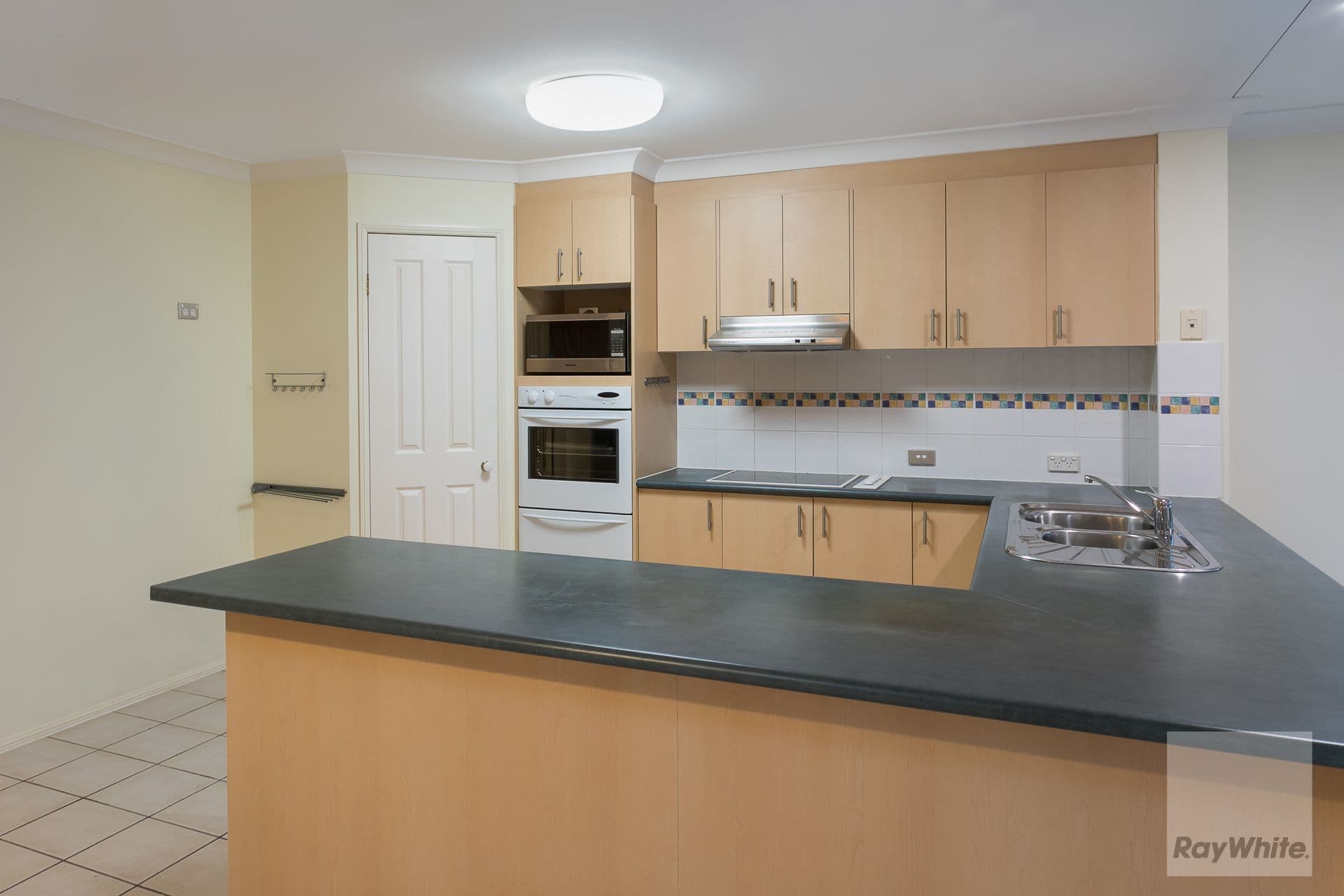 11 Wilohurst Drive, Redland Bay QLD 4165, Redland Bay - Thumbnail 2
