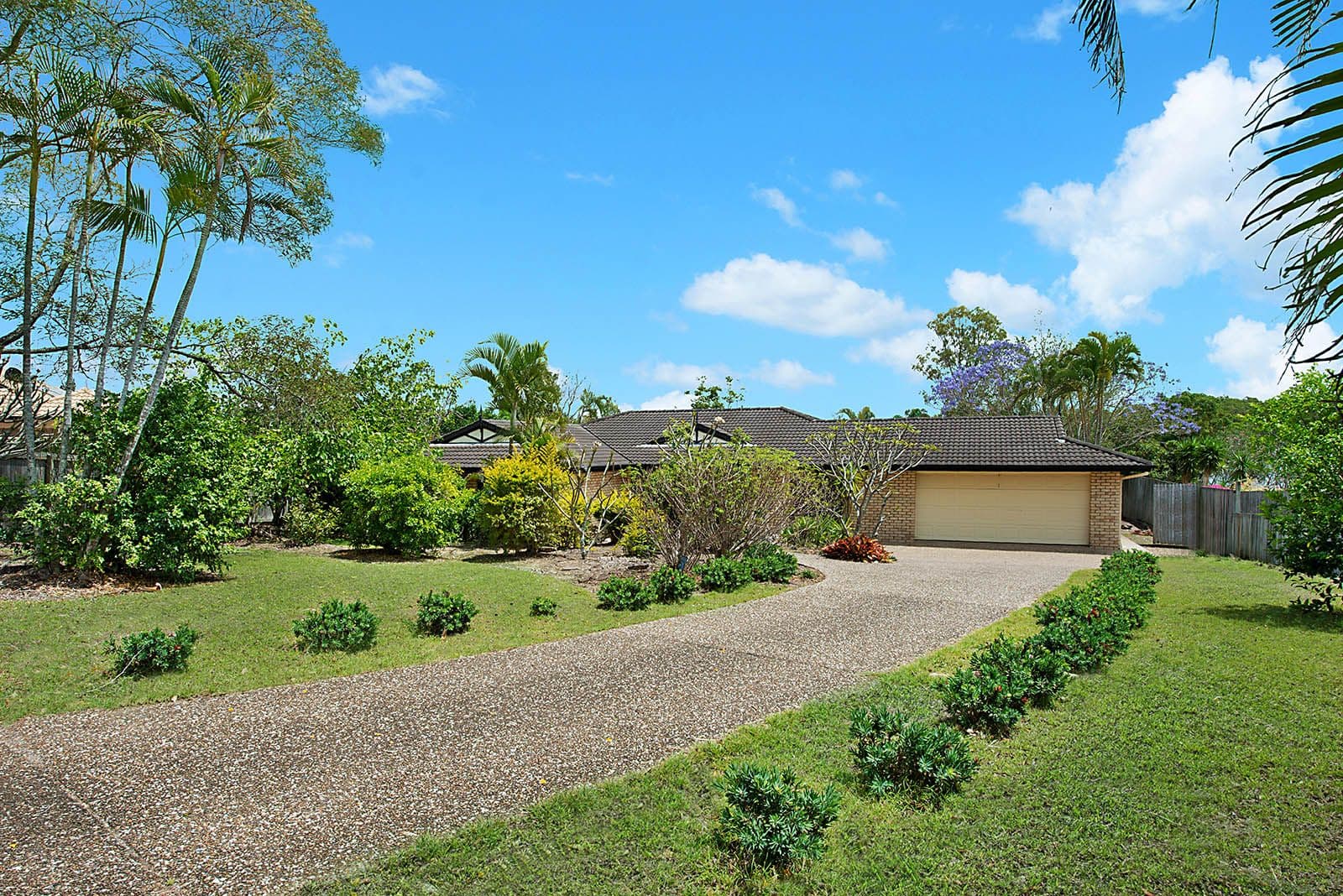17 Westcott Place, Bellbowrie QLD 4070, Bellbowrie - Thumbnail 2