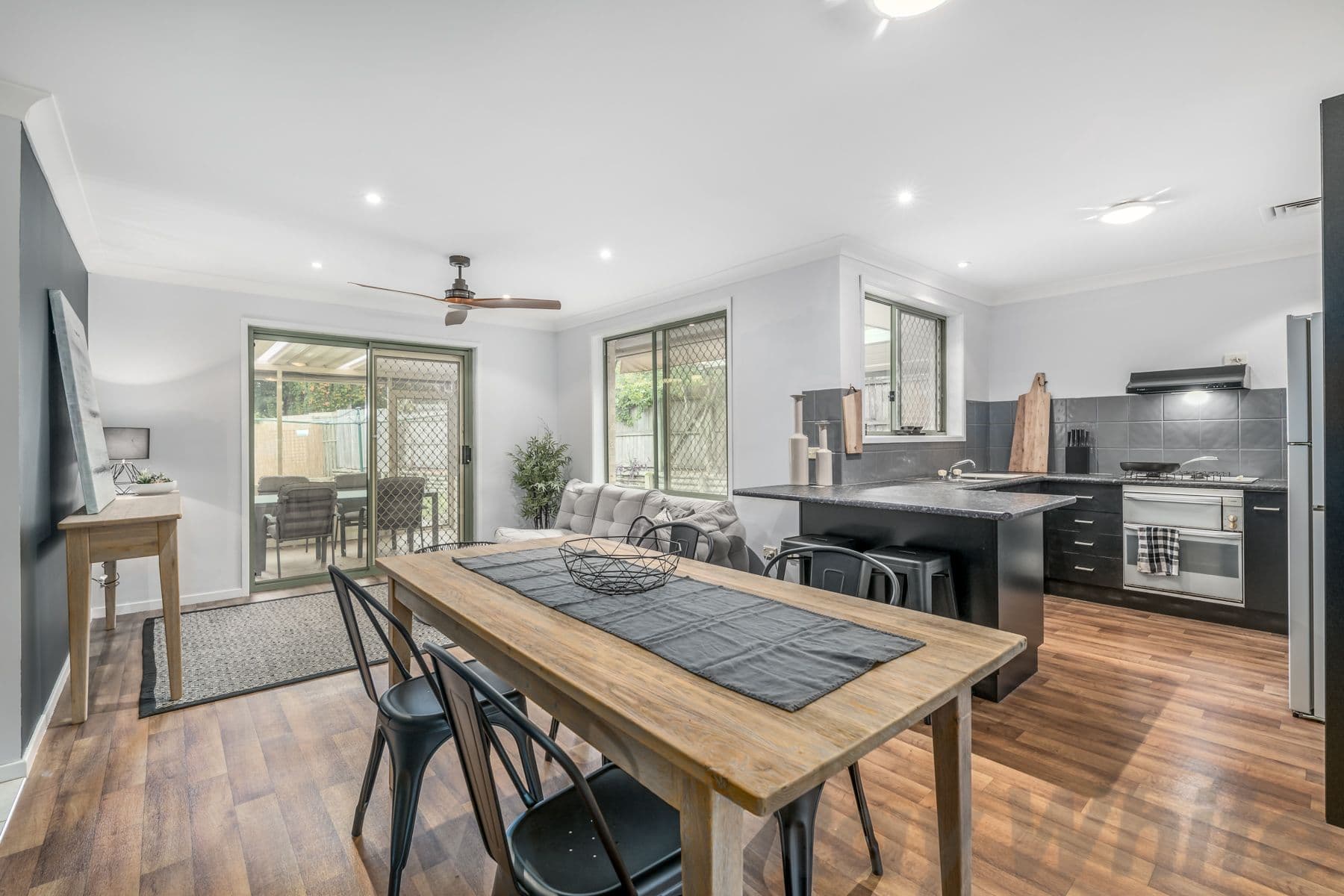 10 Warruga Street, Kilaben Bay - Thumbnail 2
