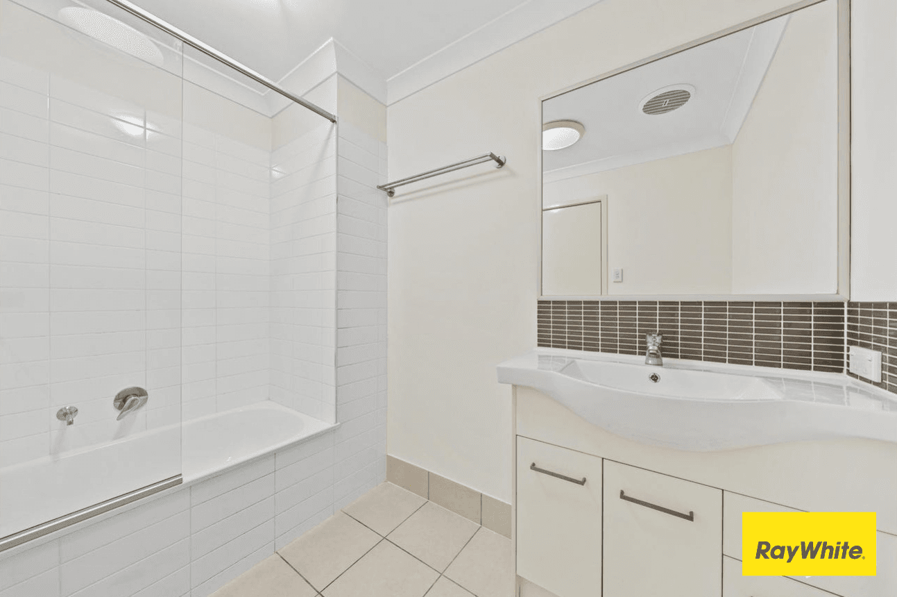 4 Myola Street, Browns Plains QLD 4118, Browns Plains - Thumbnail 5