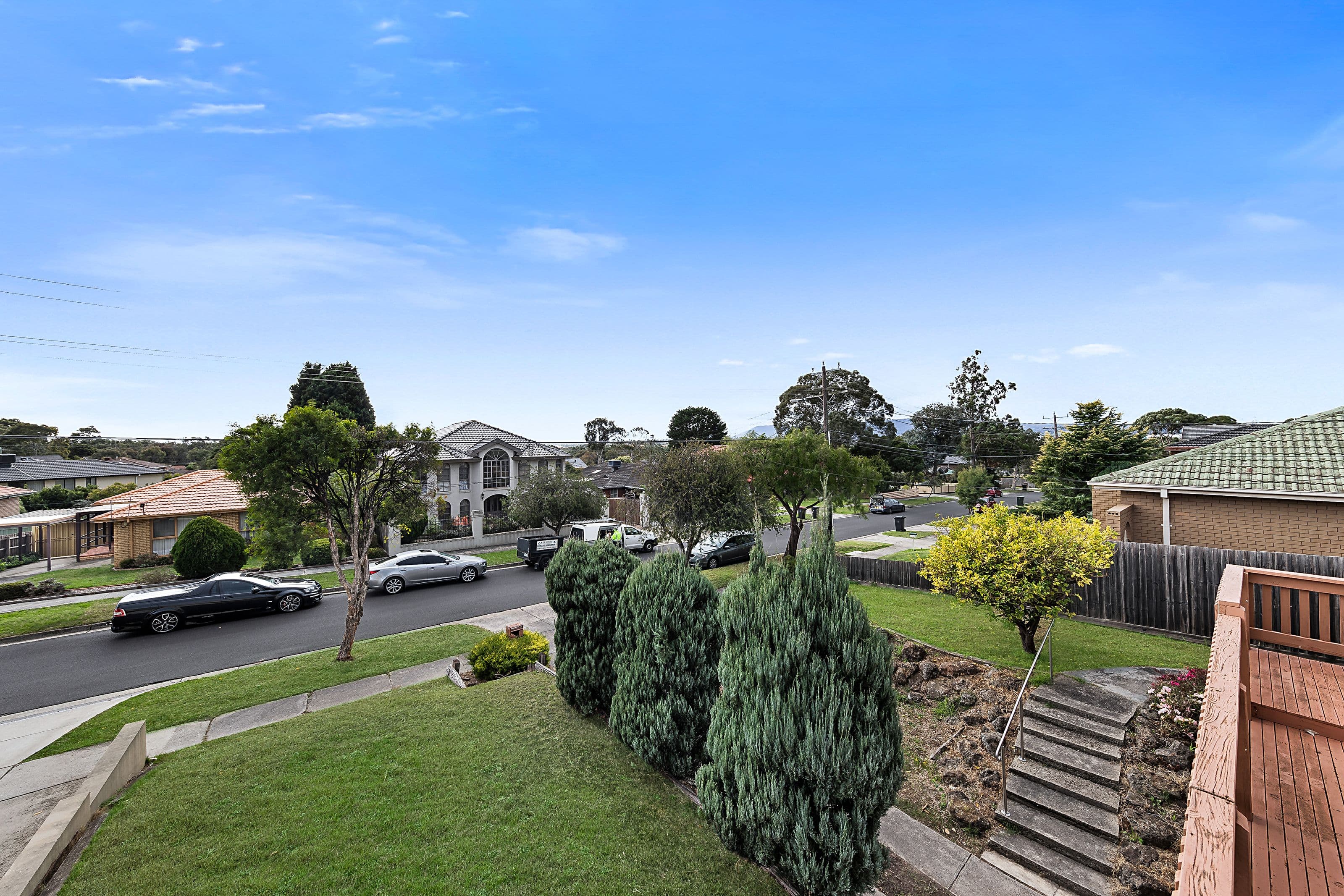 8 Loretta Avenue, Wheelers Hill VIC 3150, Wheelers Hill - Thumbnail 2