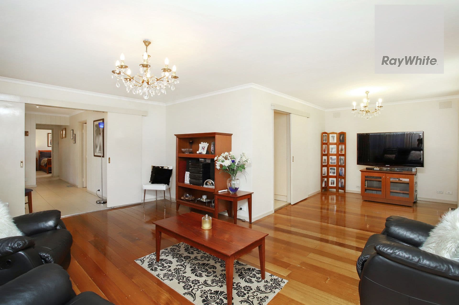 15 Clarke Drive, Gladstone Park VIC 3043, Gladstone Park - Thumbnail 3
