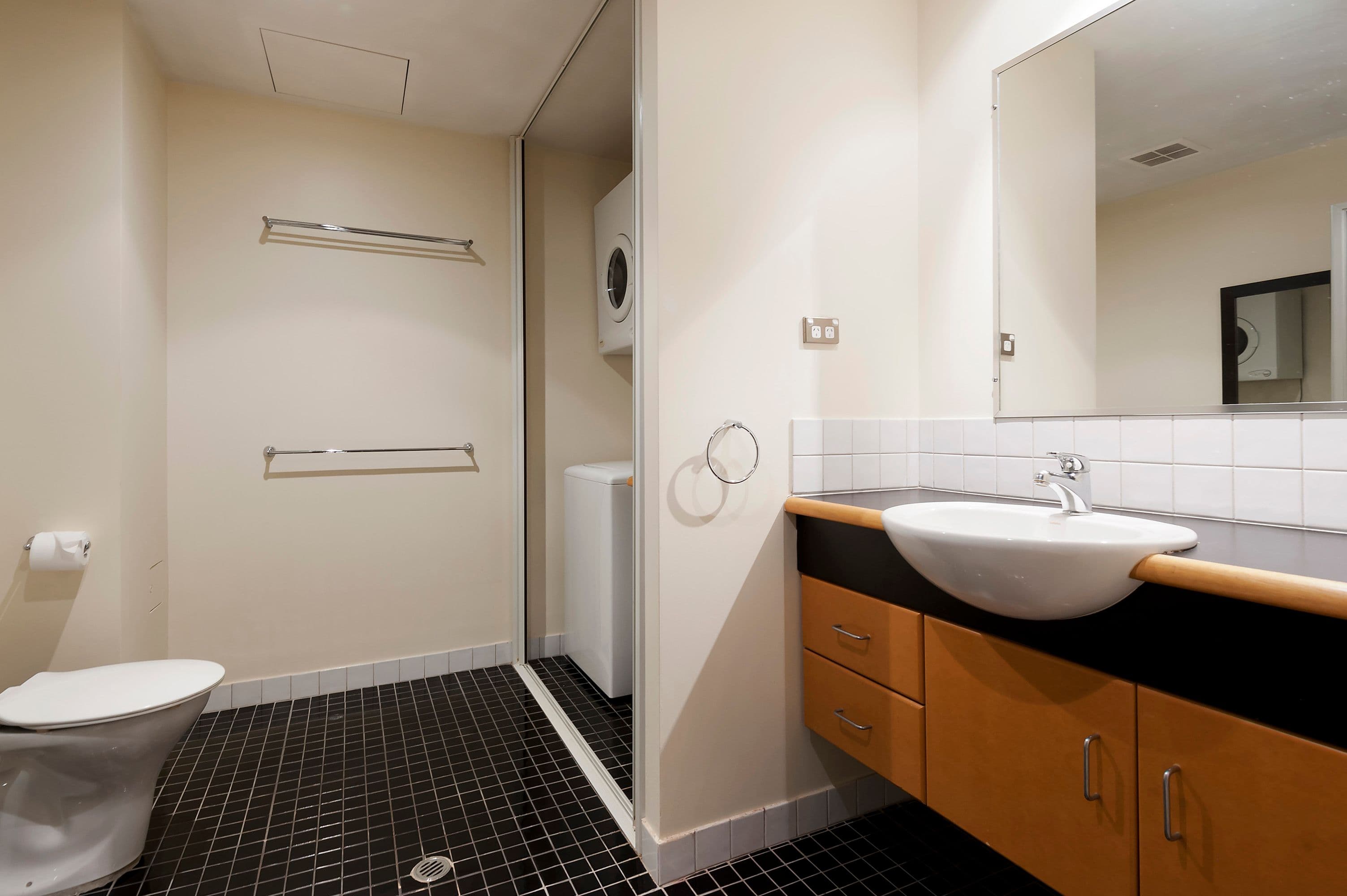 2/12 Mclachlan Street, DARWIN CITY NT 0800, Darwin City - Thumbnail 6
