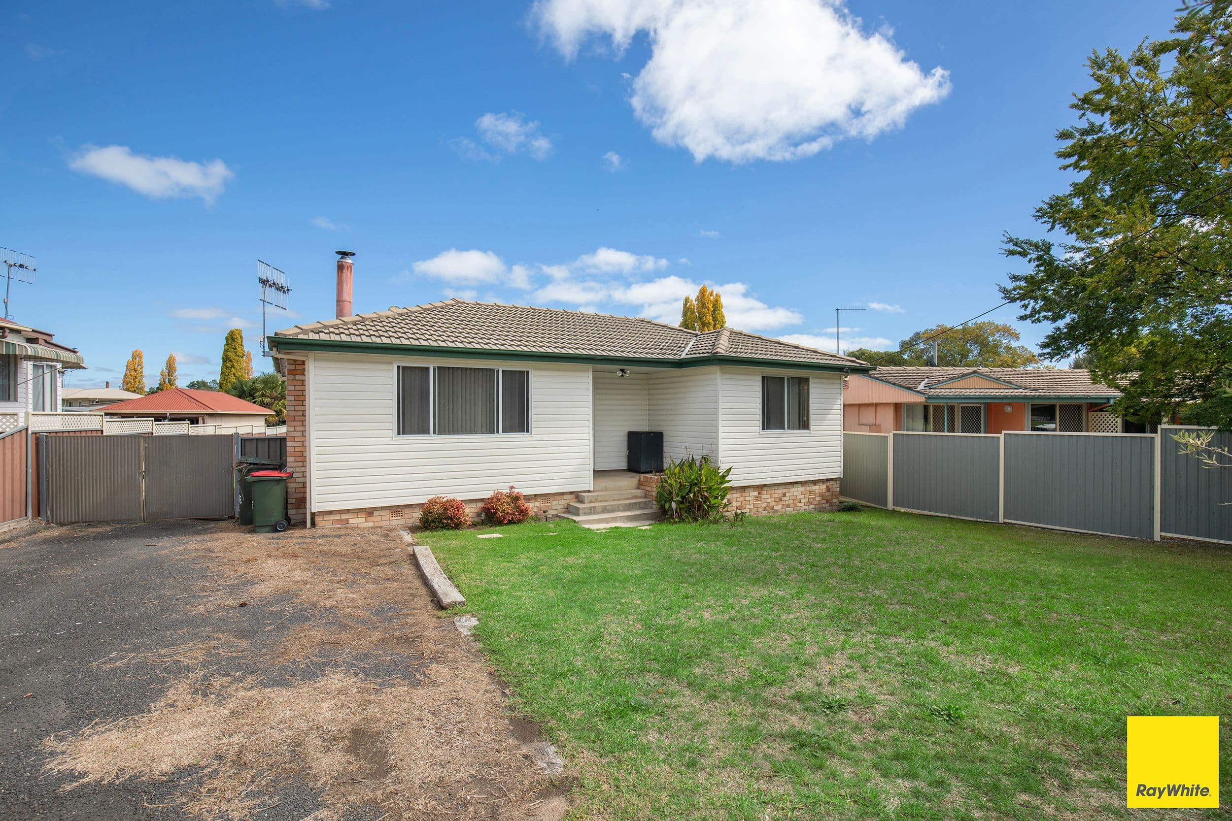 8 Prince Avenue, Uralla NSW 2358, Uralla - Thumbnail 3