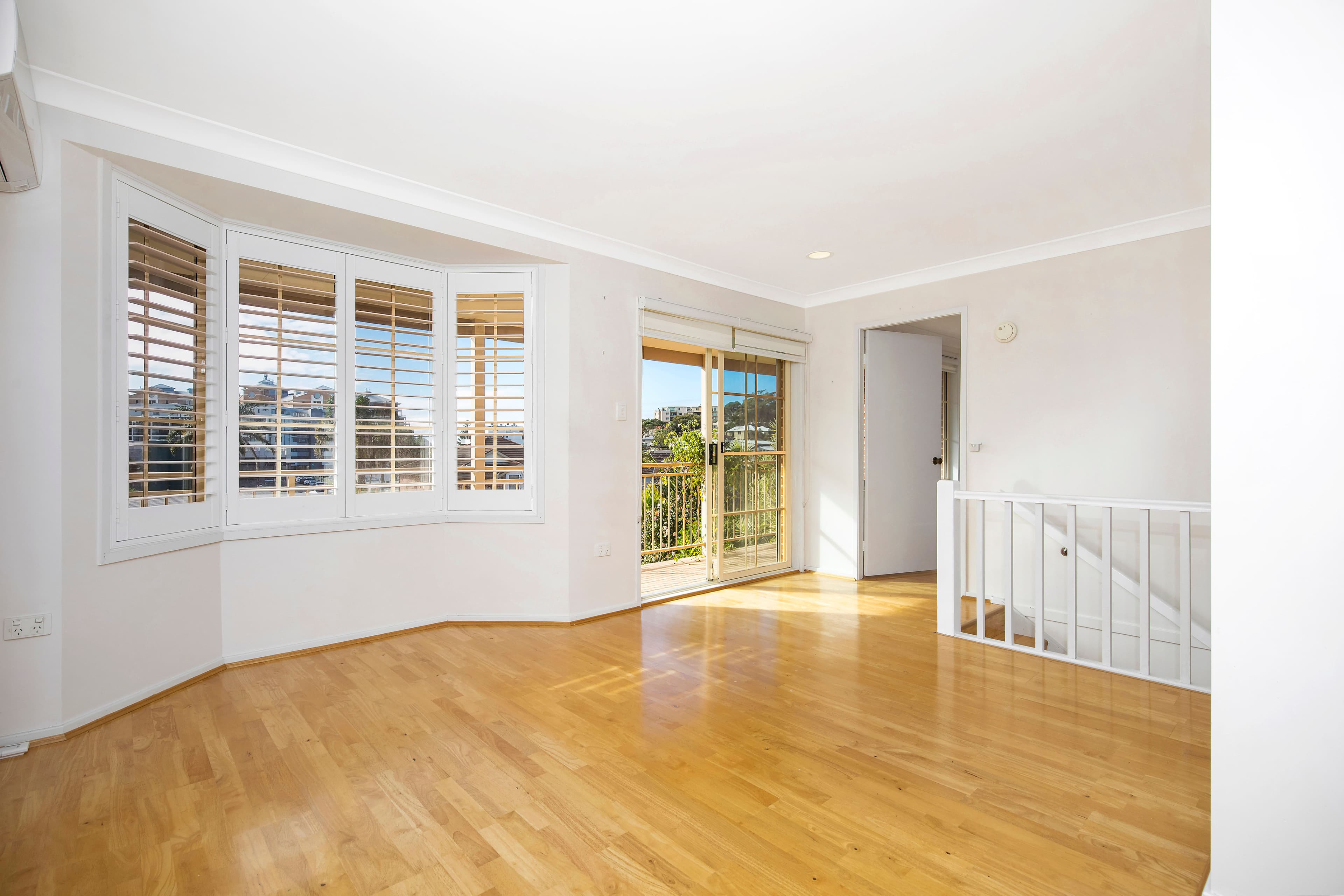 14 Henley Avenue, Terrigal NSW 2260, Terrigal - Thumbnail 2