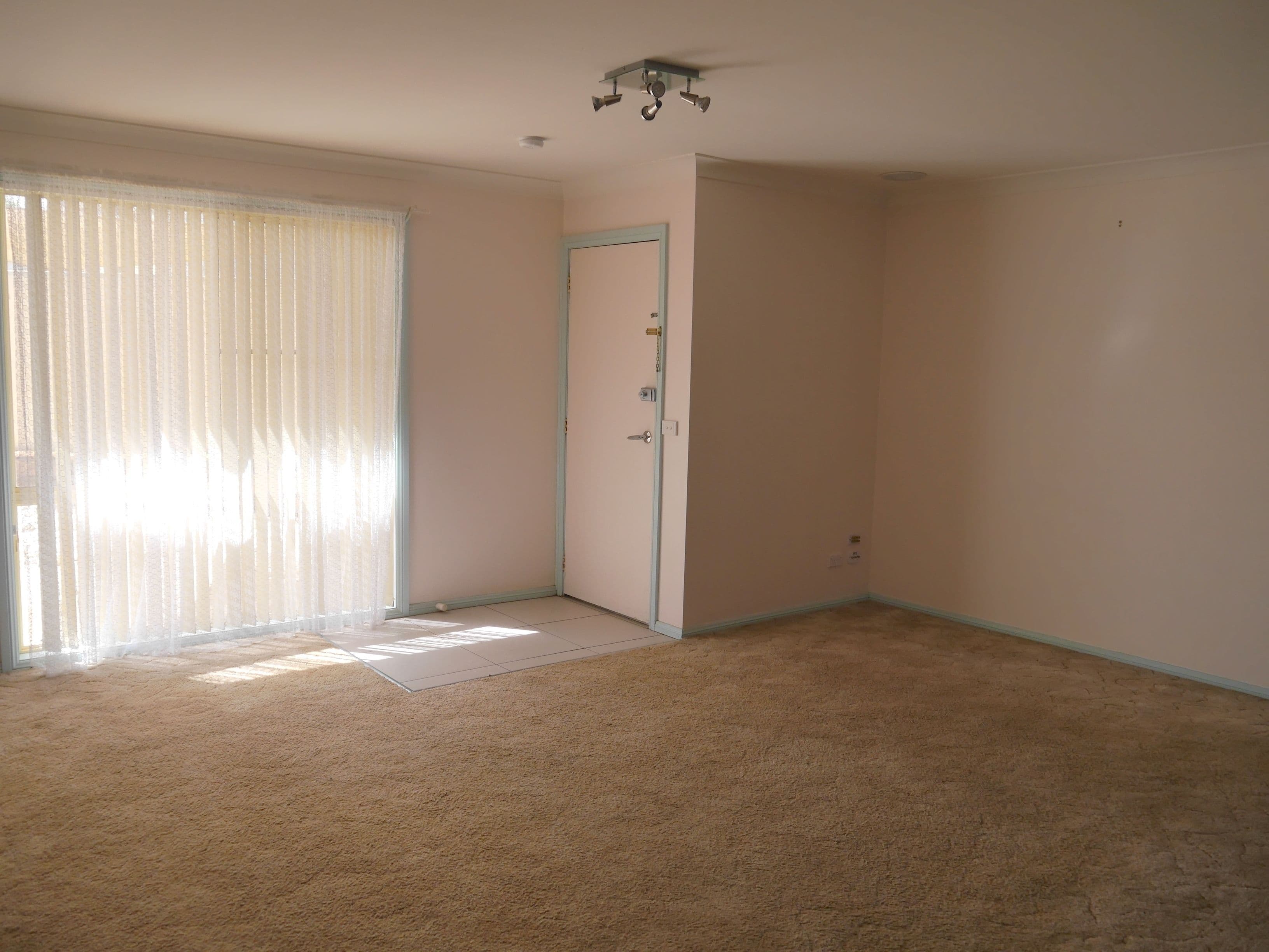 2 Echuca Place, Cowra - Thumbnail 2