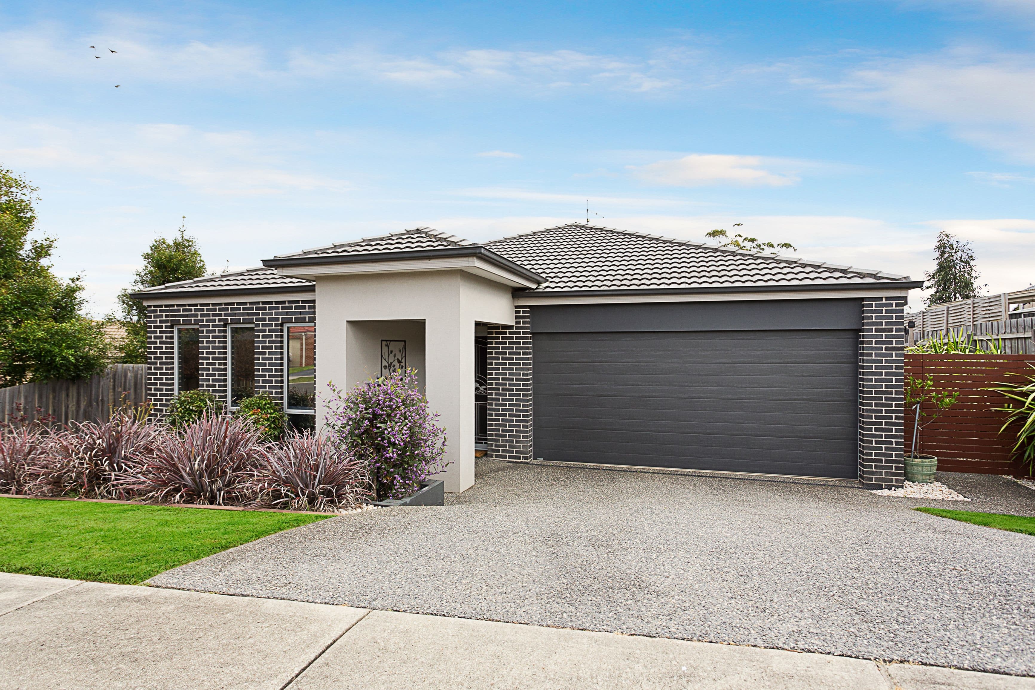 19 Richie Court, Drouin VIC 3818, Drouin - Image 1