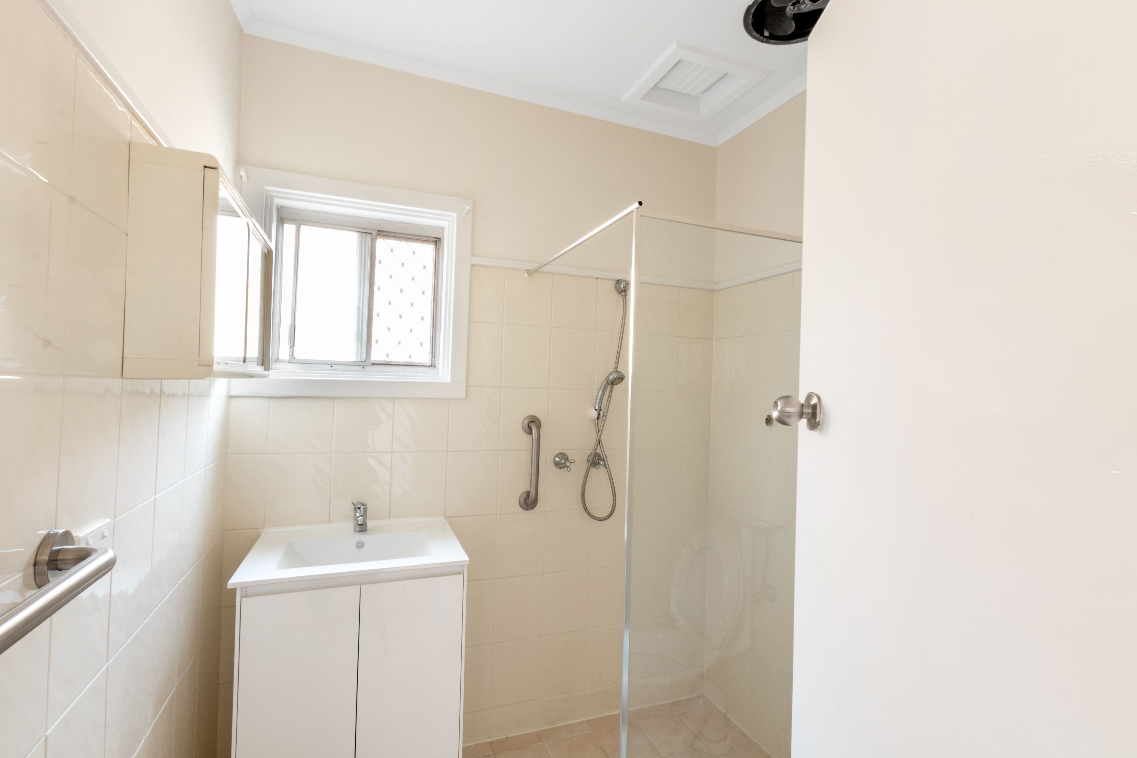 8/4 Barrington Avenue, Semaphore South SA 5019, Semaphore South - Thumbnail 5