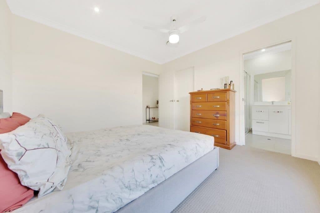 20 Sundew Street, New Auckland QLD 4680, New Auckland - Thumbnail 4