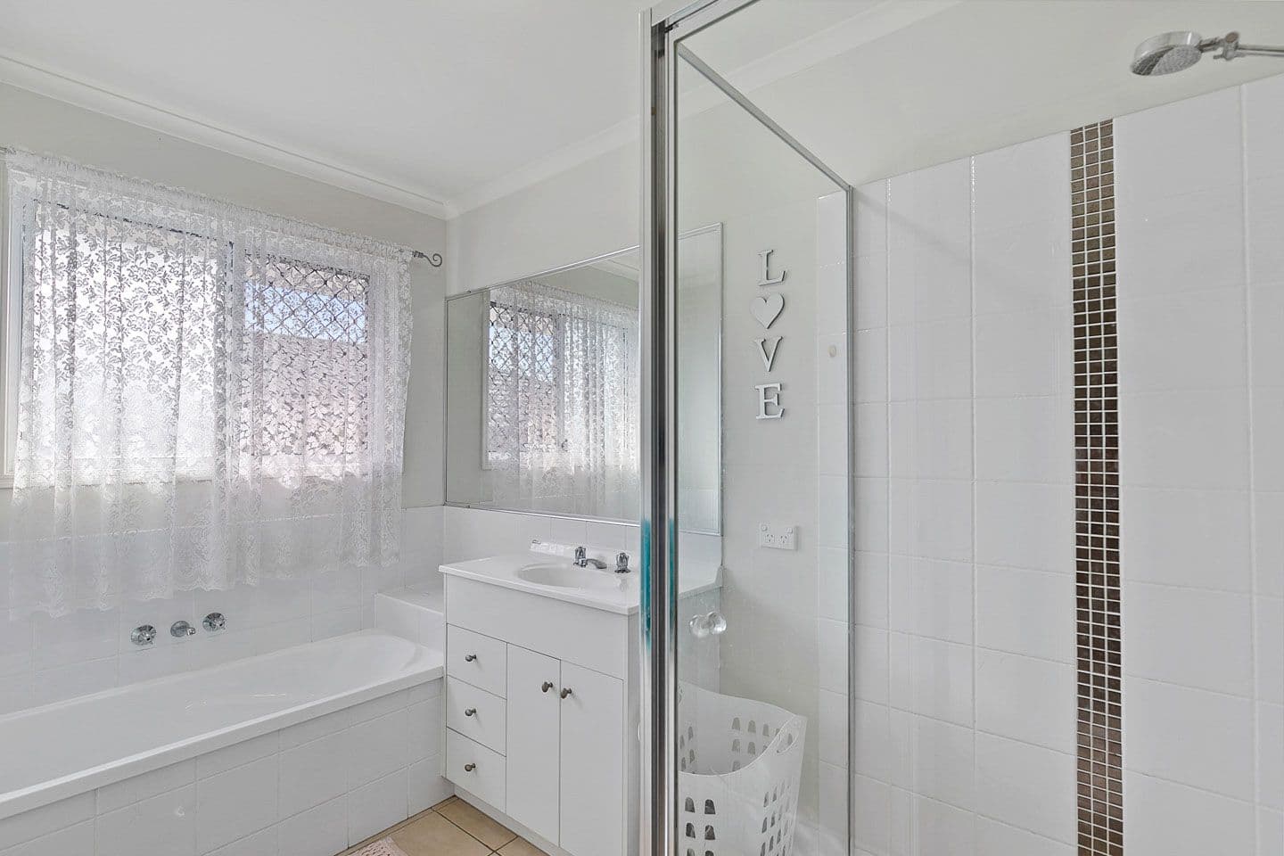 22 Picadilly Circuit, Urraween QLD 4655, Urraween - Thumbnail 2