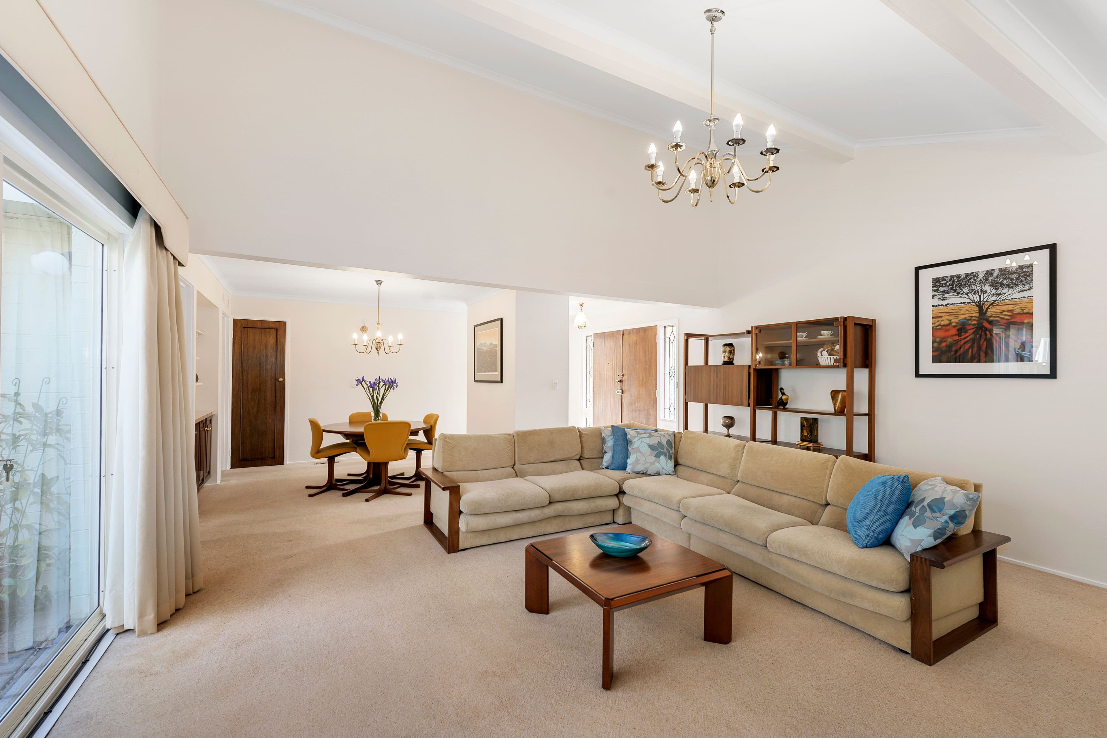 26 Calderwood Avenue, Wheelers Hill VIC 3150, Wheelers Hill - Thumbnail 2