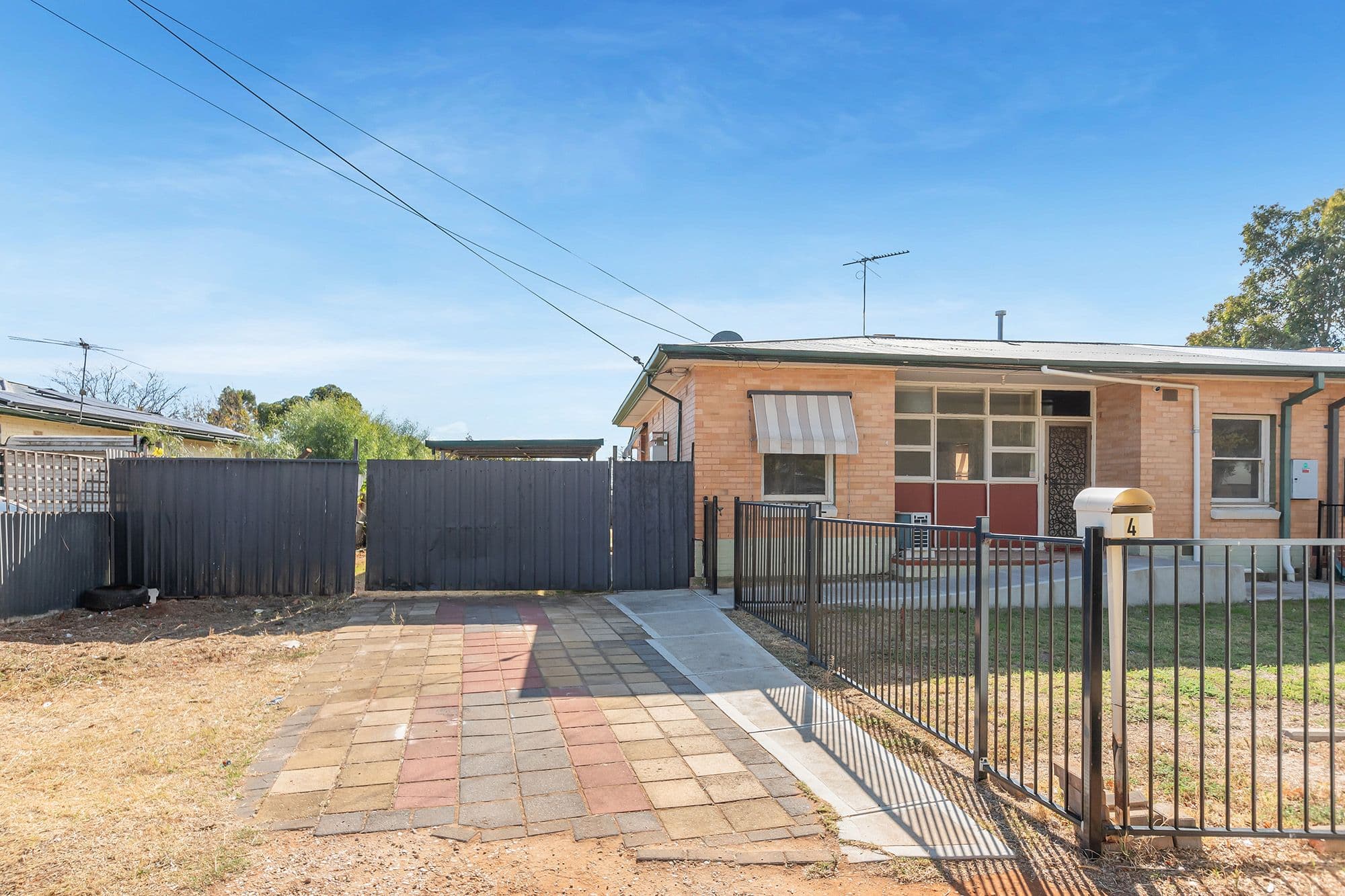 4 Peacemarsh Road, Davoren Park SA 5113, Davoren Park - Image 1