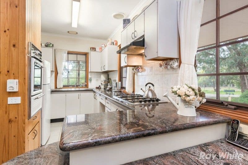 335 Pioneer Ridge Road, Meredith VIC 3333, Meredith - Thumbnail 6
